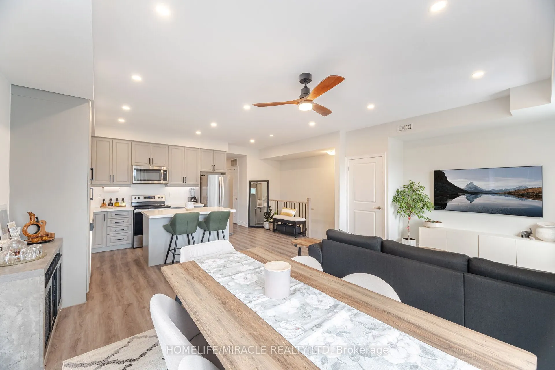 721 Franklin Boulevard, #305
