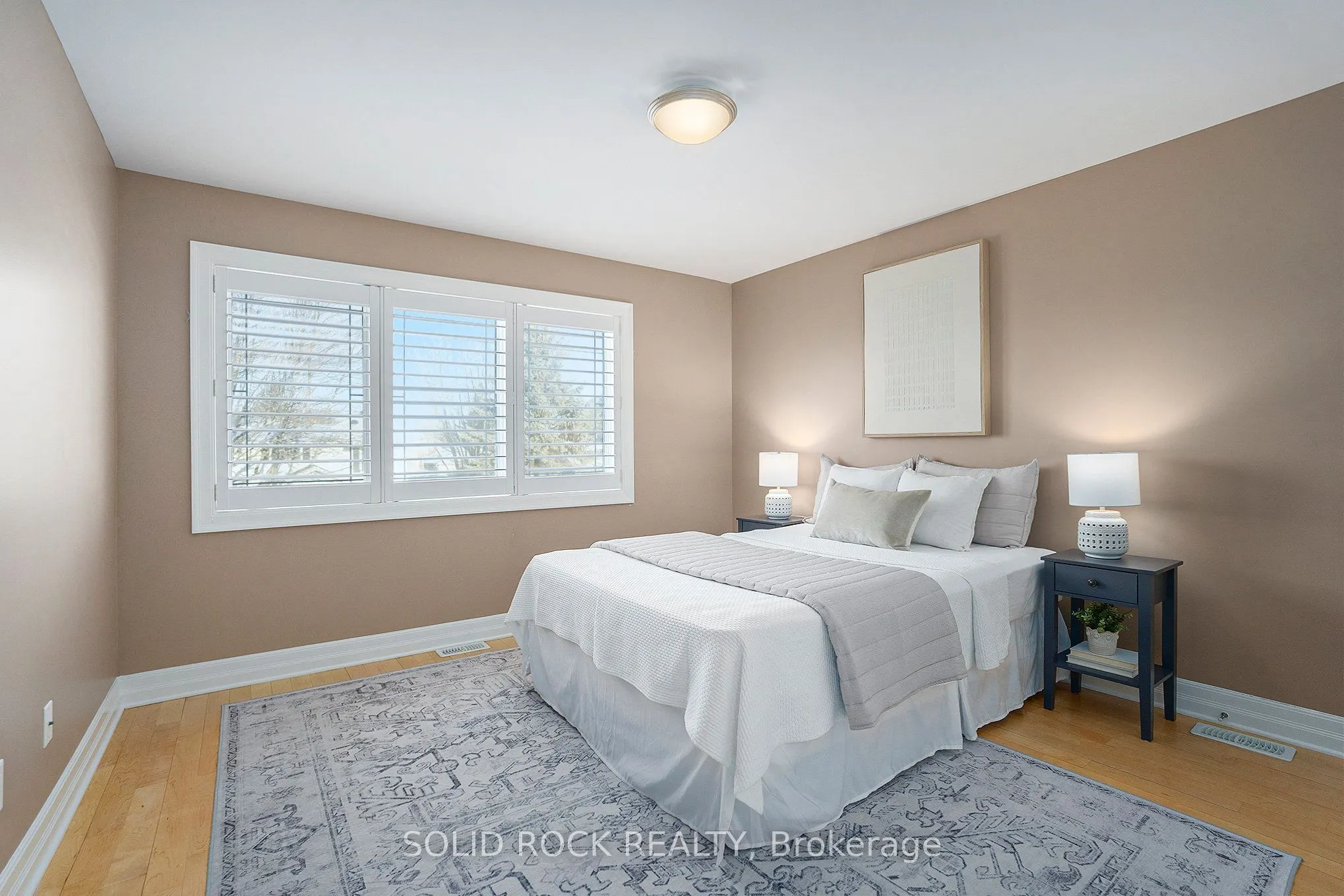 120 Rossland Avenue