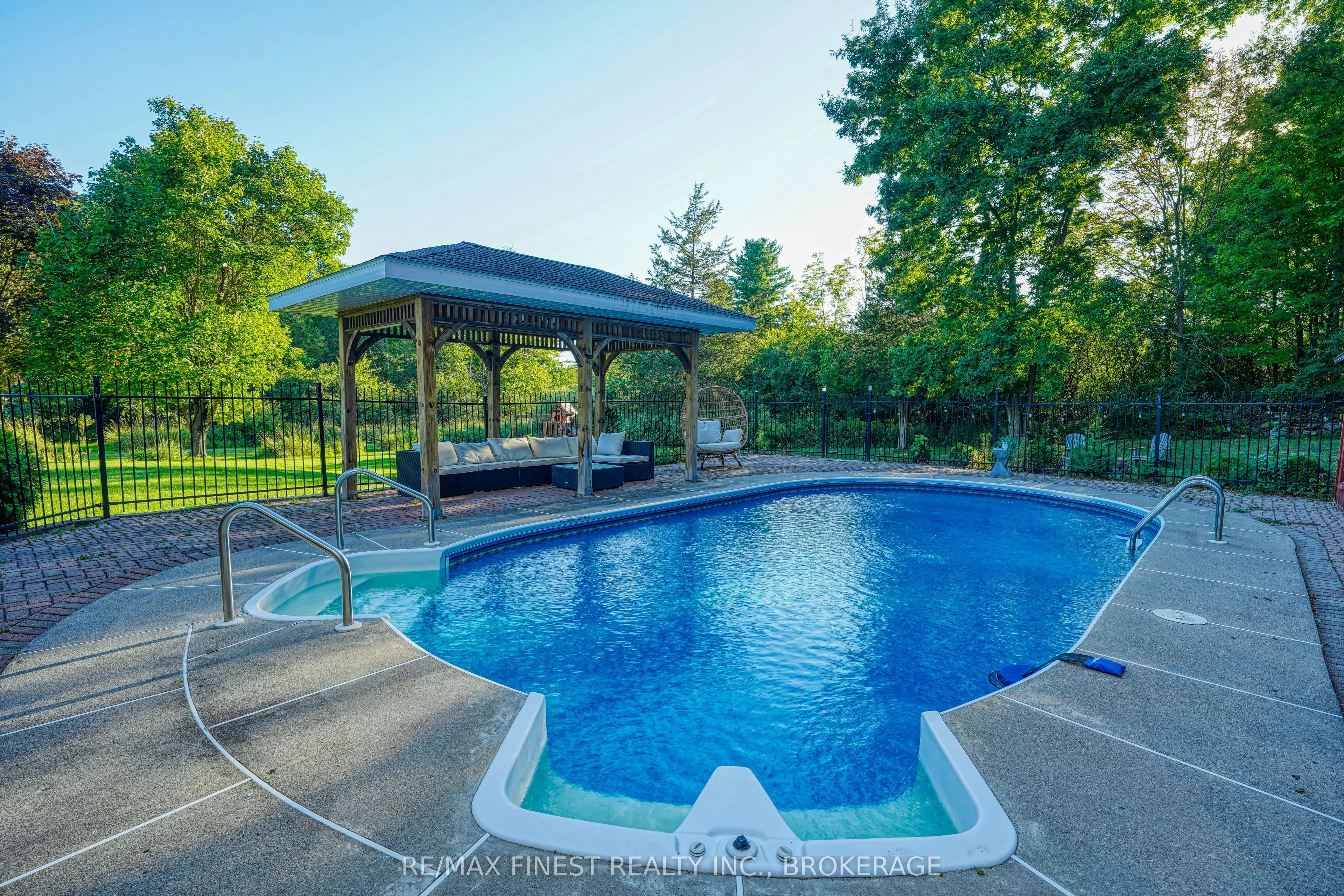 112 Reynolds Road