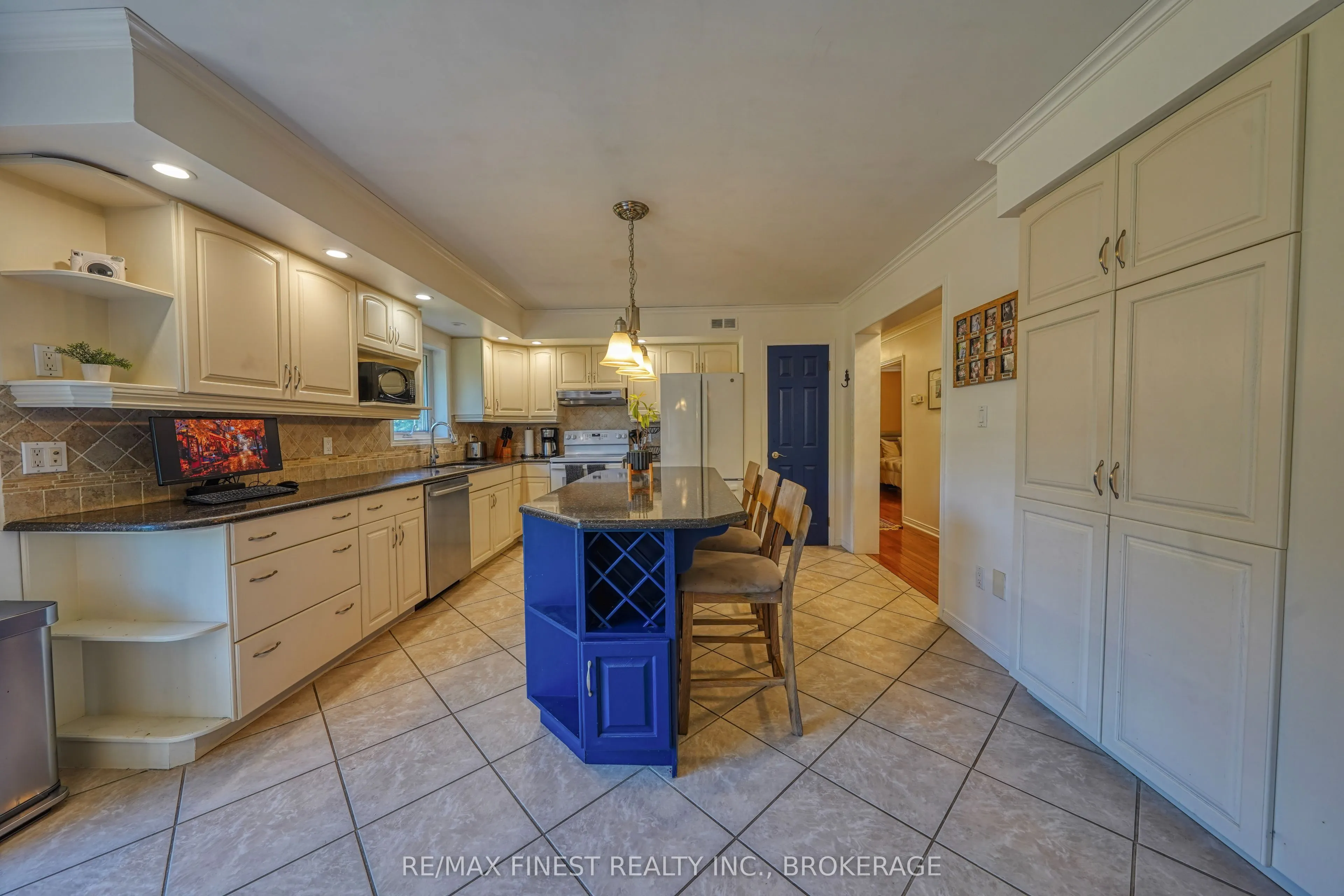 112 Reynolds Road