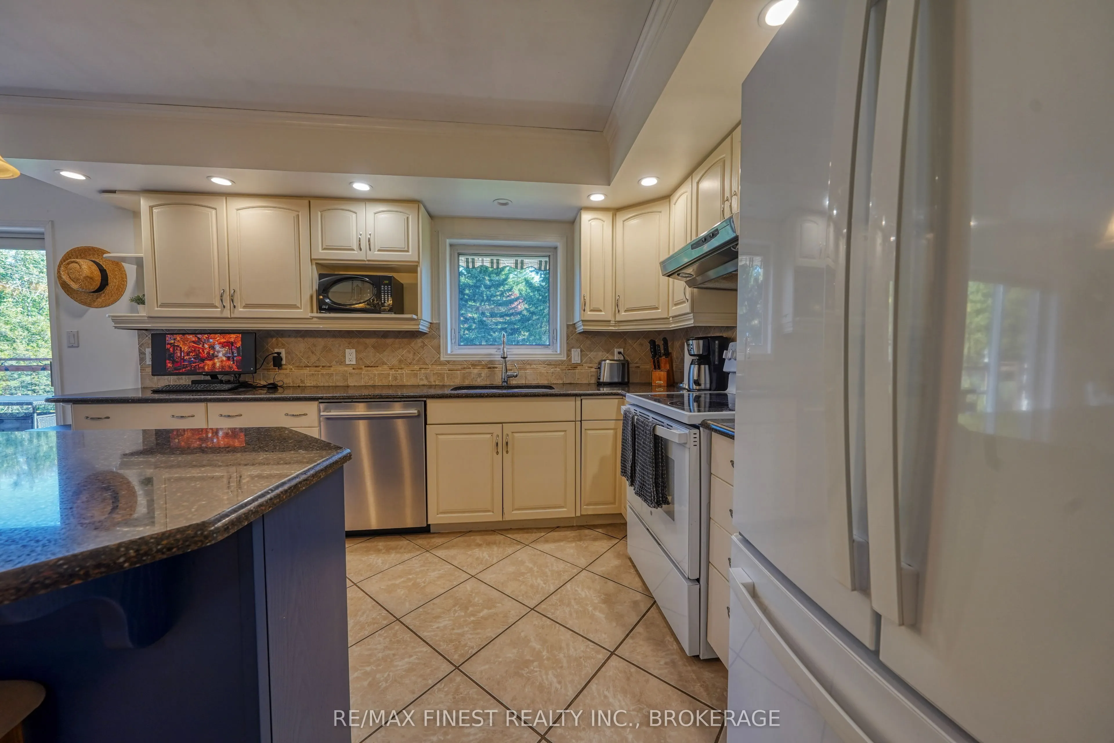 112 Reynolds Road