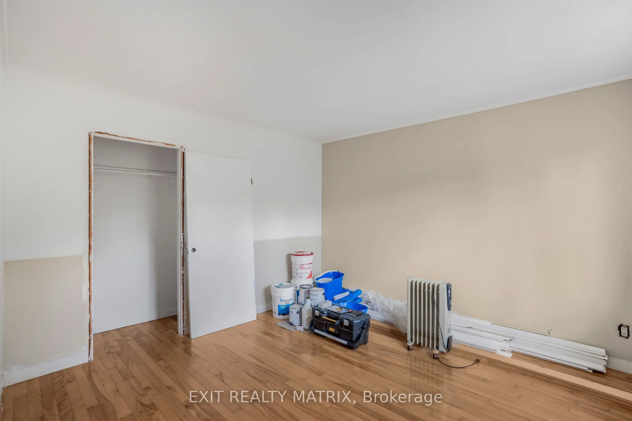 805 Cartier Boulevard