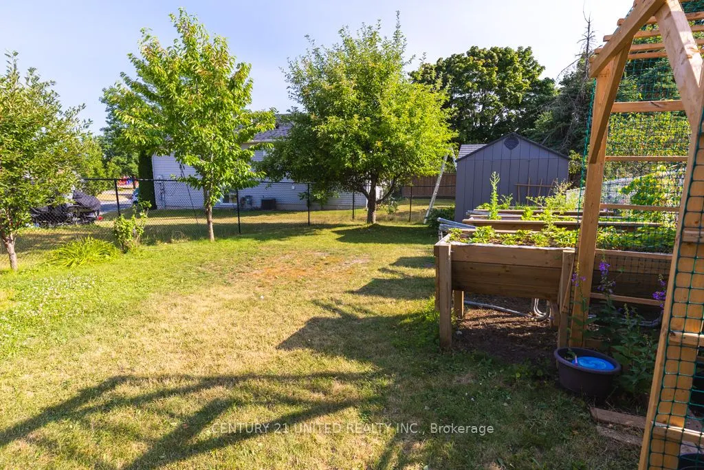 1141 Huntington Circle