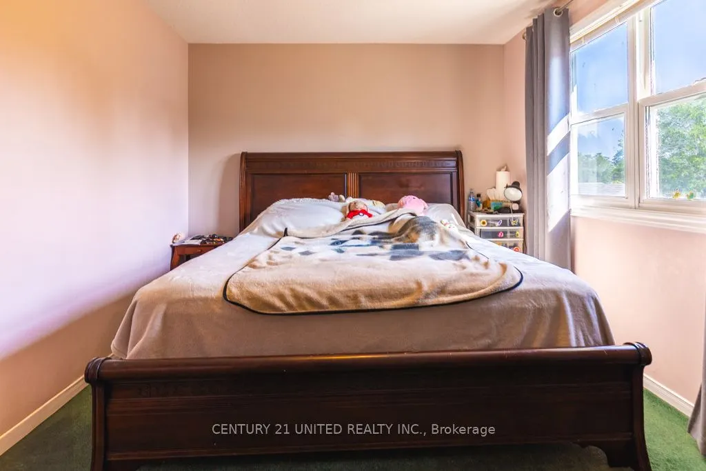 1141 Huntington Circle