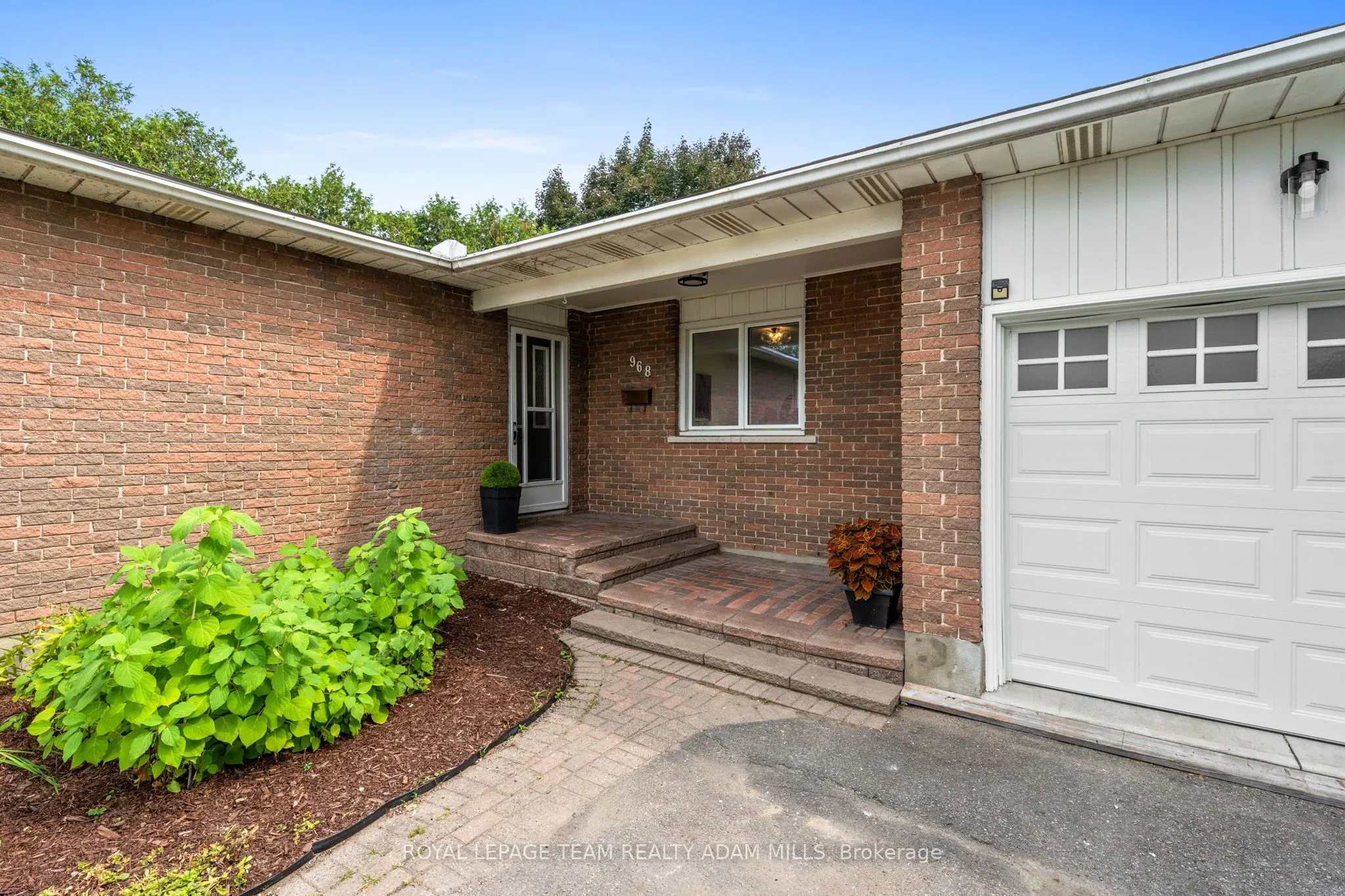 968 Walkley Road