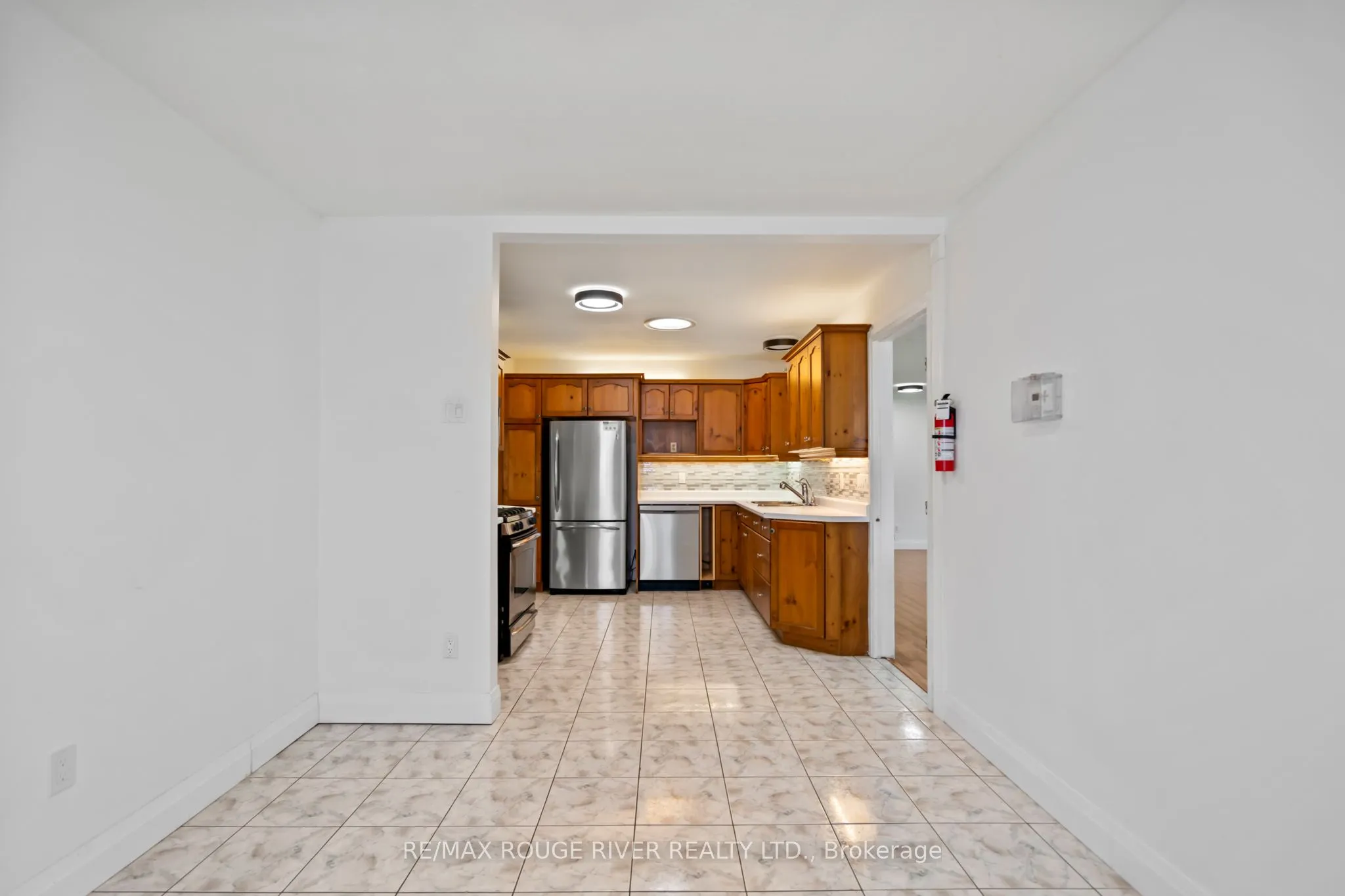599 Otonabee Drive, #Main