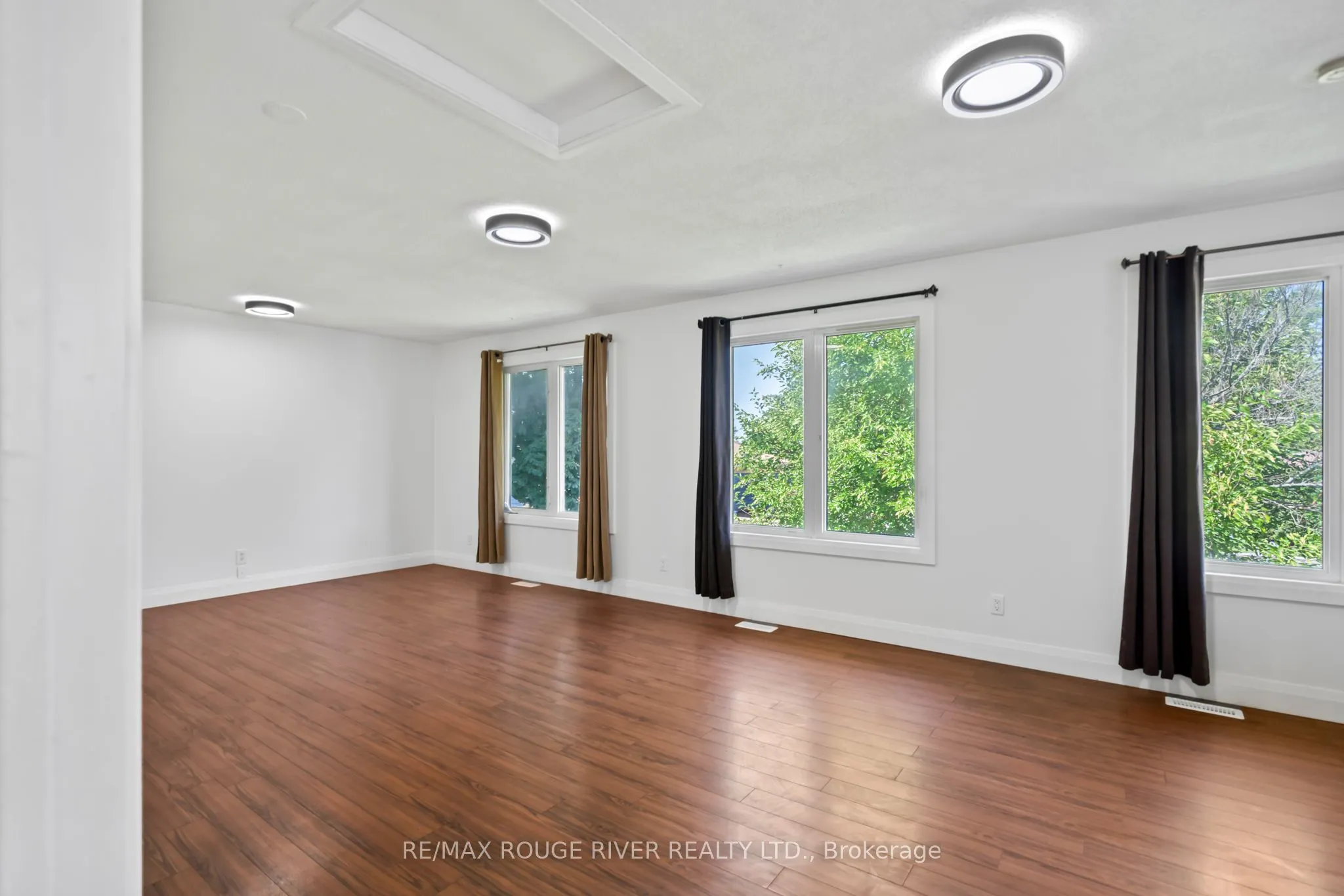 599 Otonabee Drive, #Main
