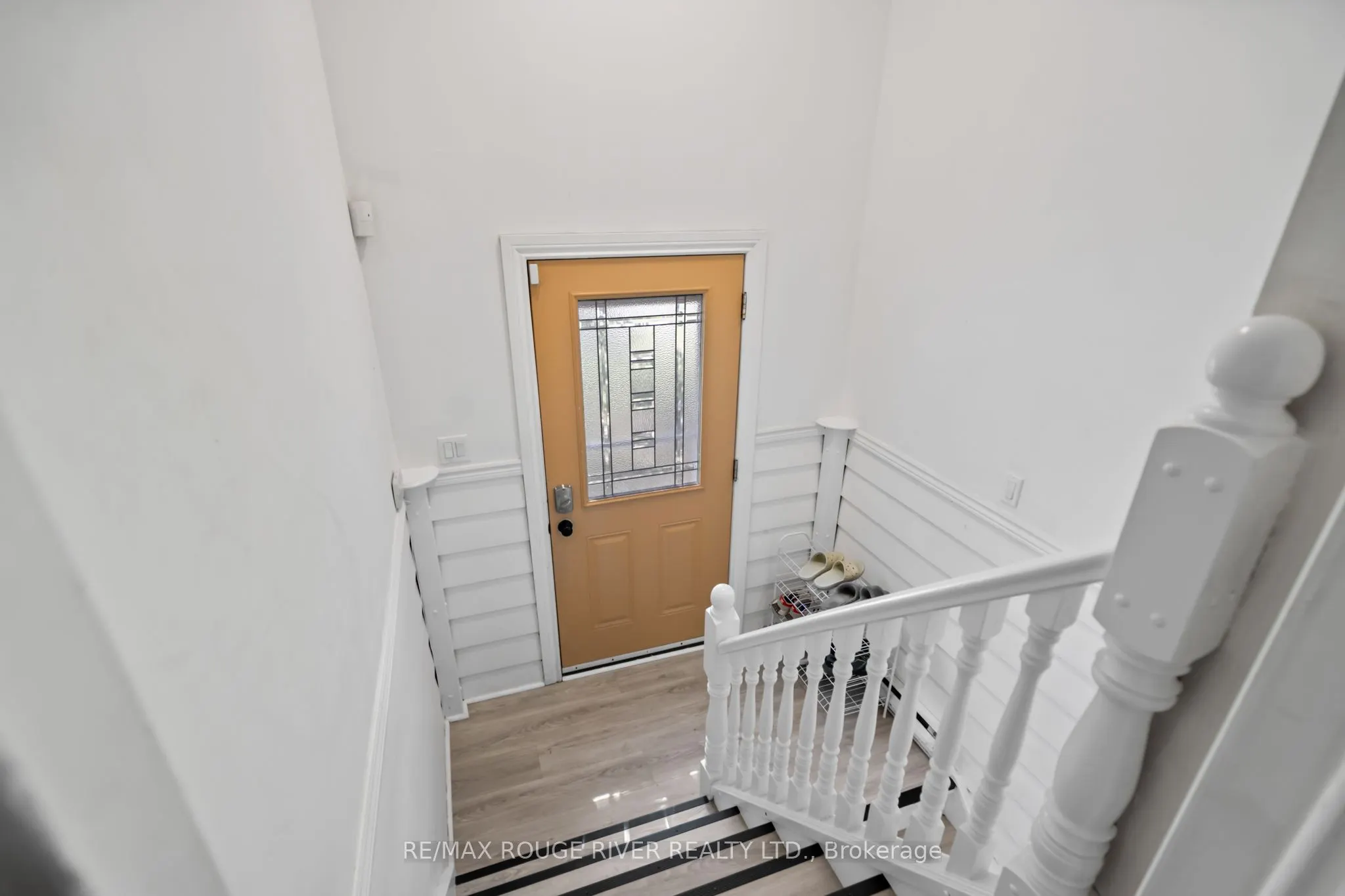 599 Otonabee Drive, #Main