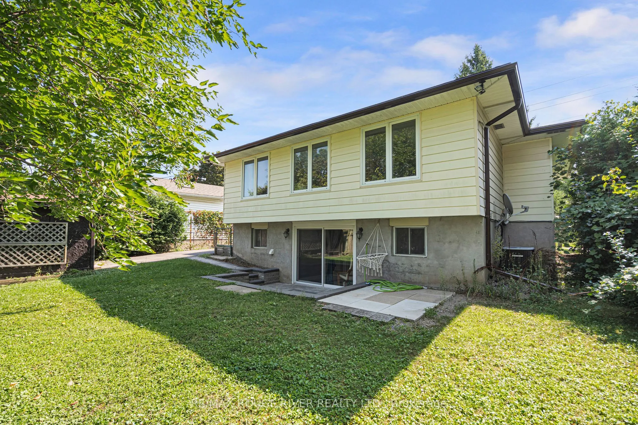 599 Otonabee Drive, #Main