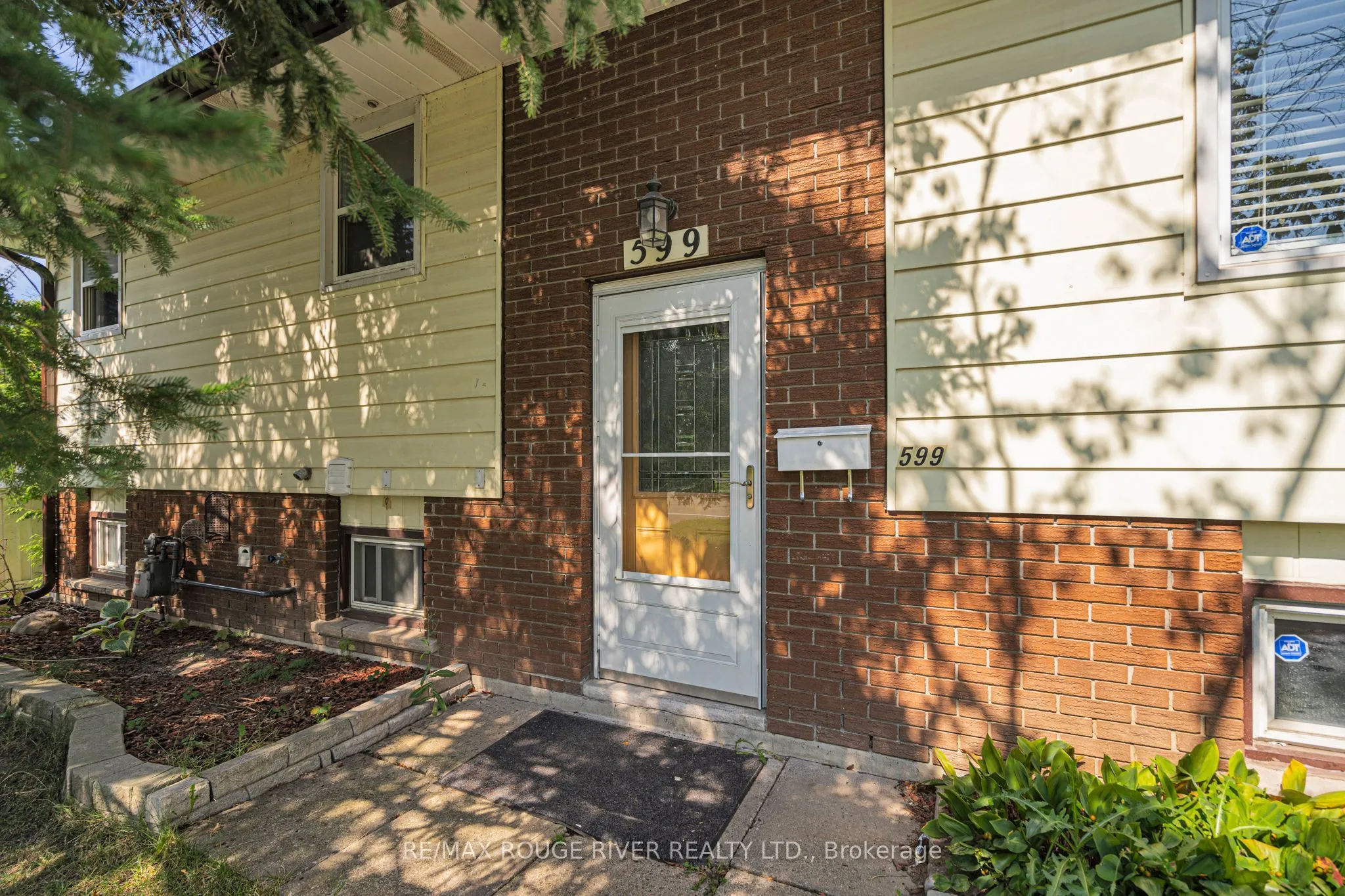 599 Otonabee Drive, #Main