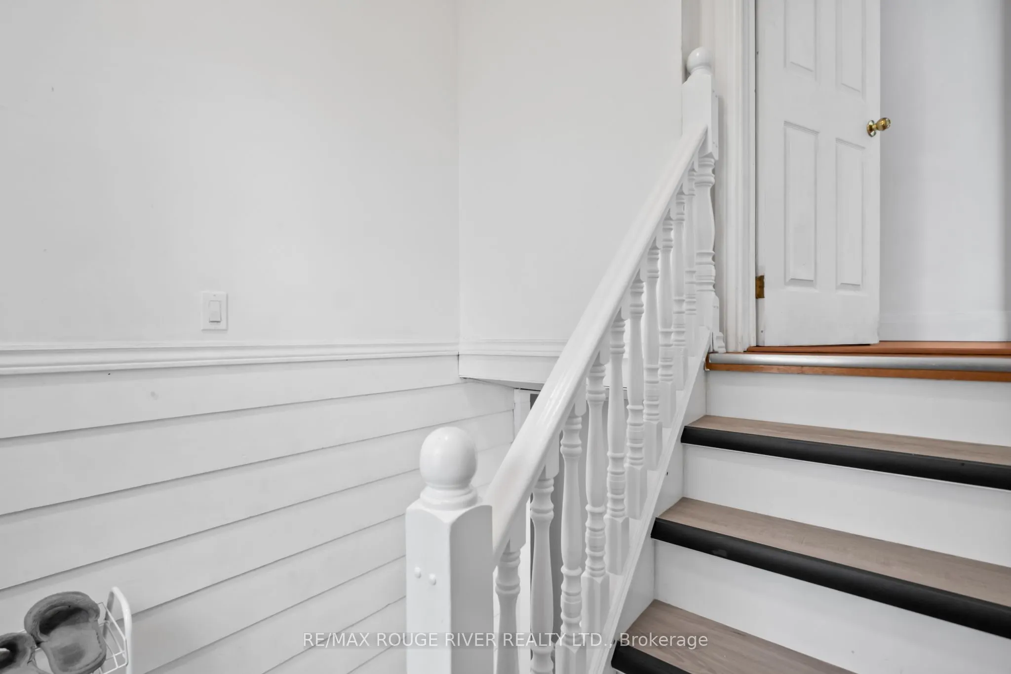 599 Otonabee Drive, #Main