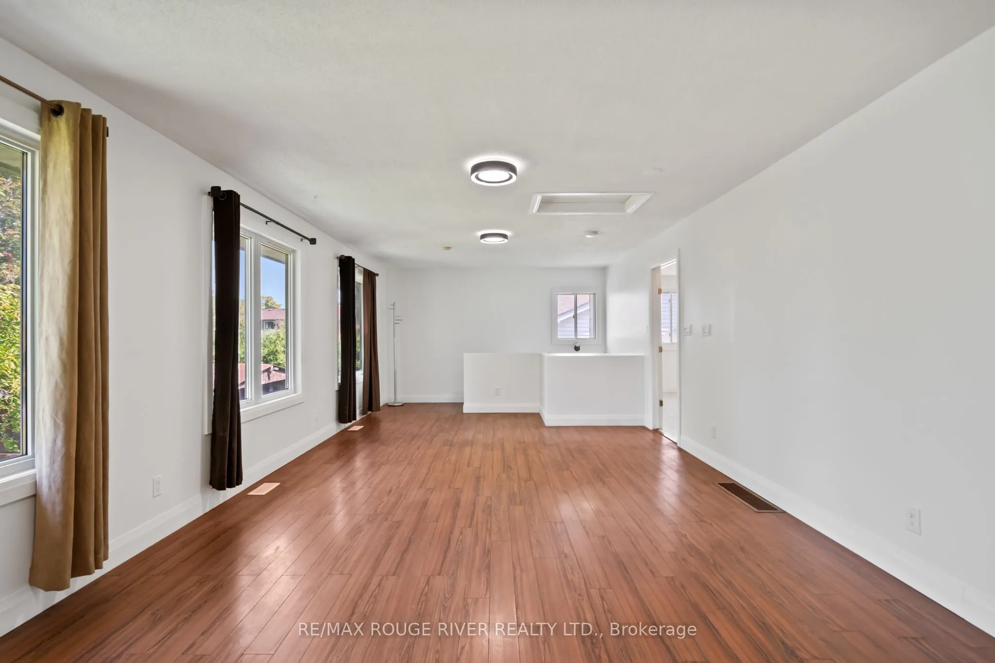 599 Otonabee Drive, #Main