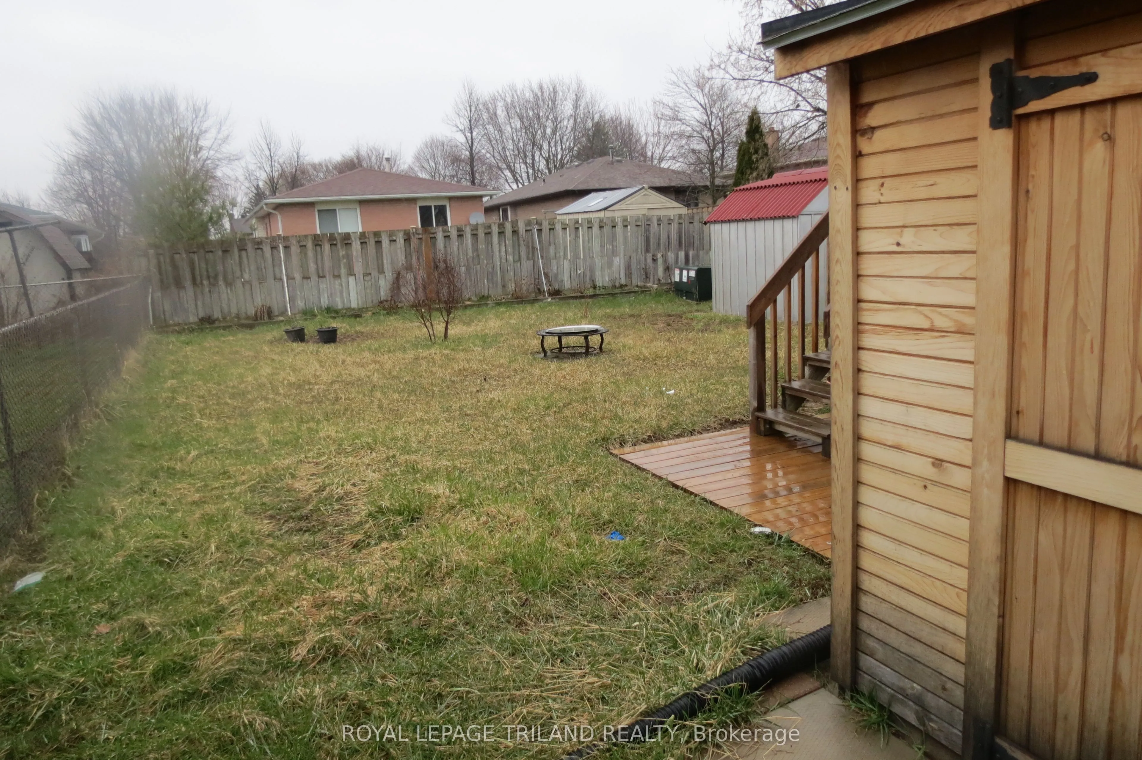 76 Ardsley Road, #Lower