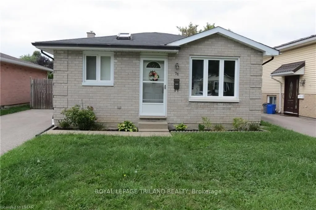 76 Ardsley Road, #Lower