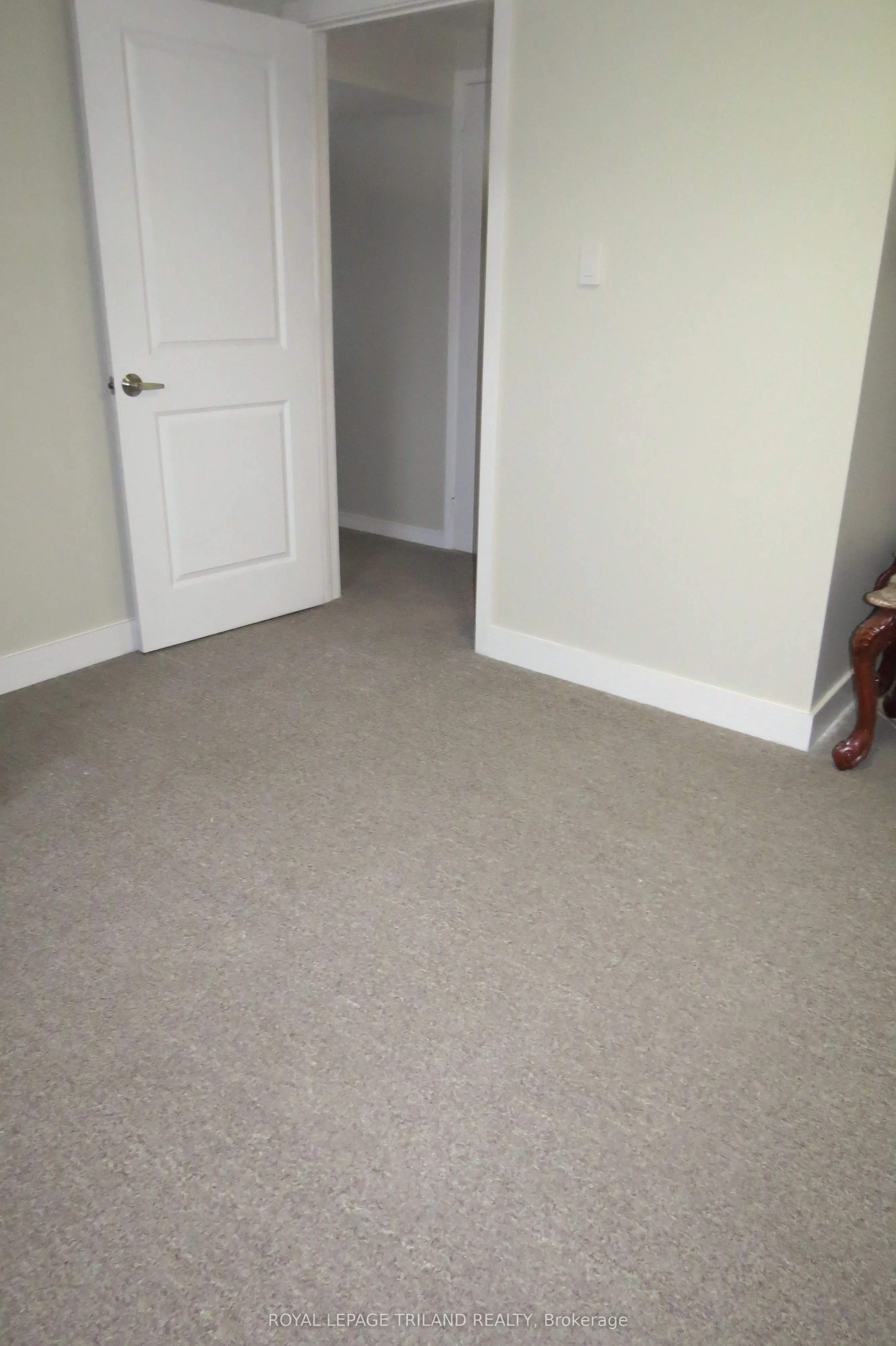 76 Ardsley Road, #Lower