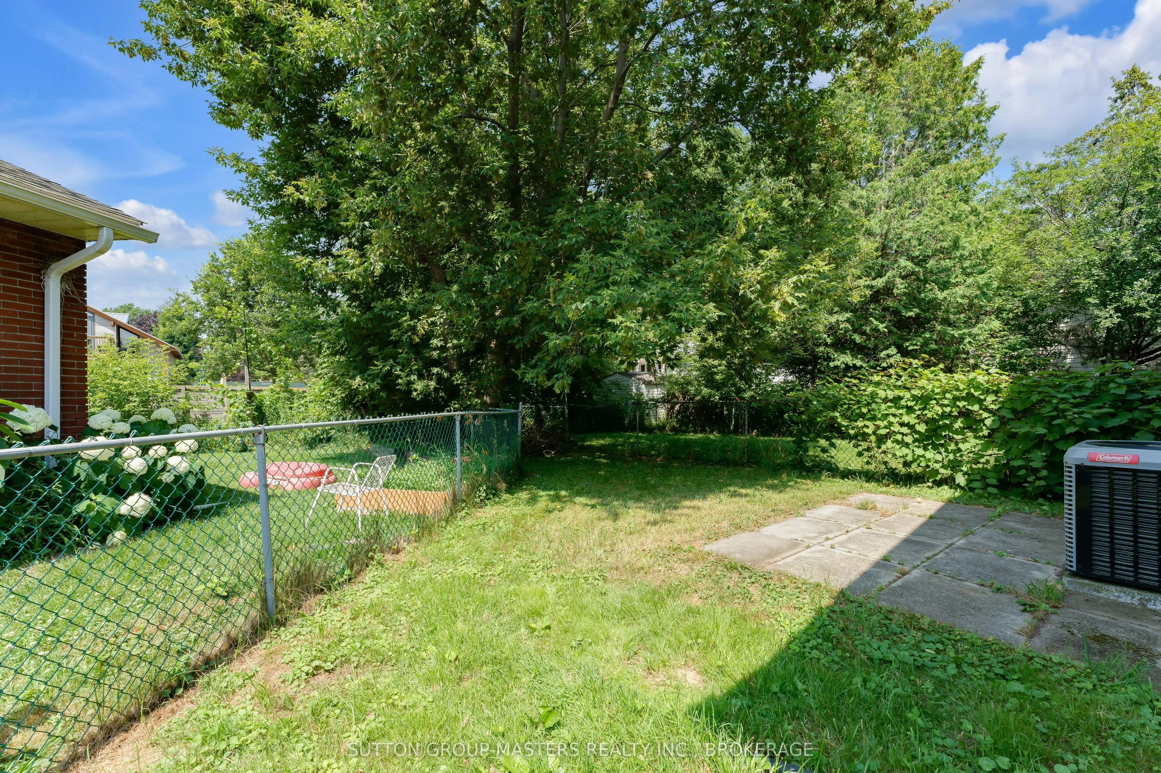 40 Crescent Drive