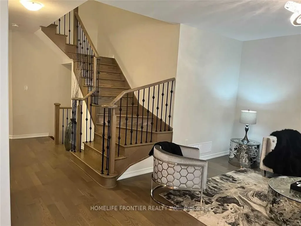 127 Munro Circle