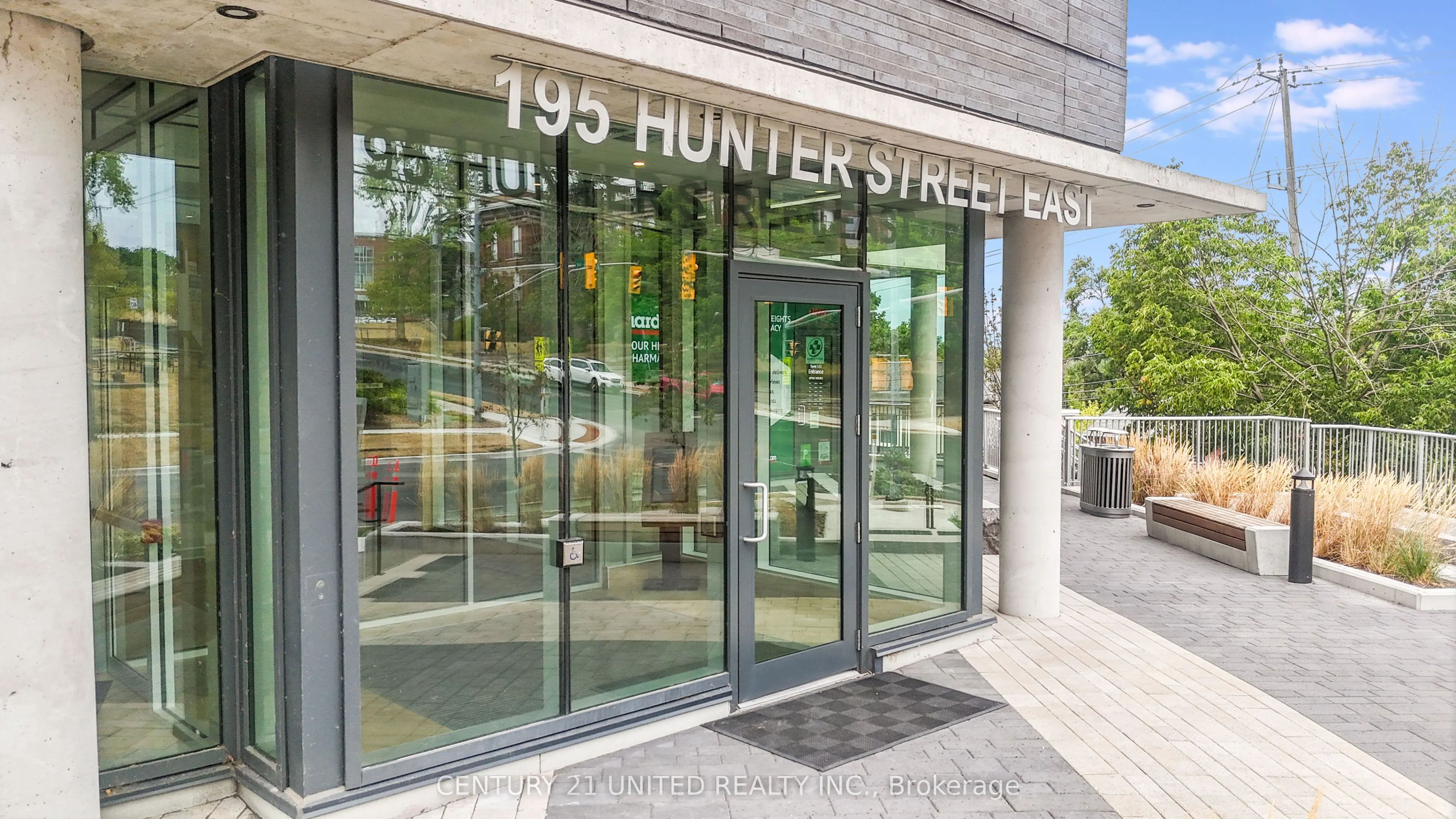 195 Hunter Street E, #705