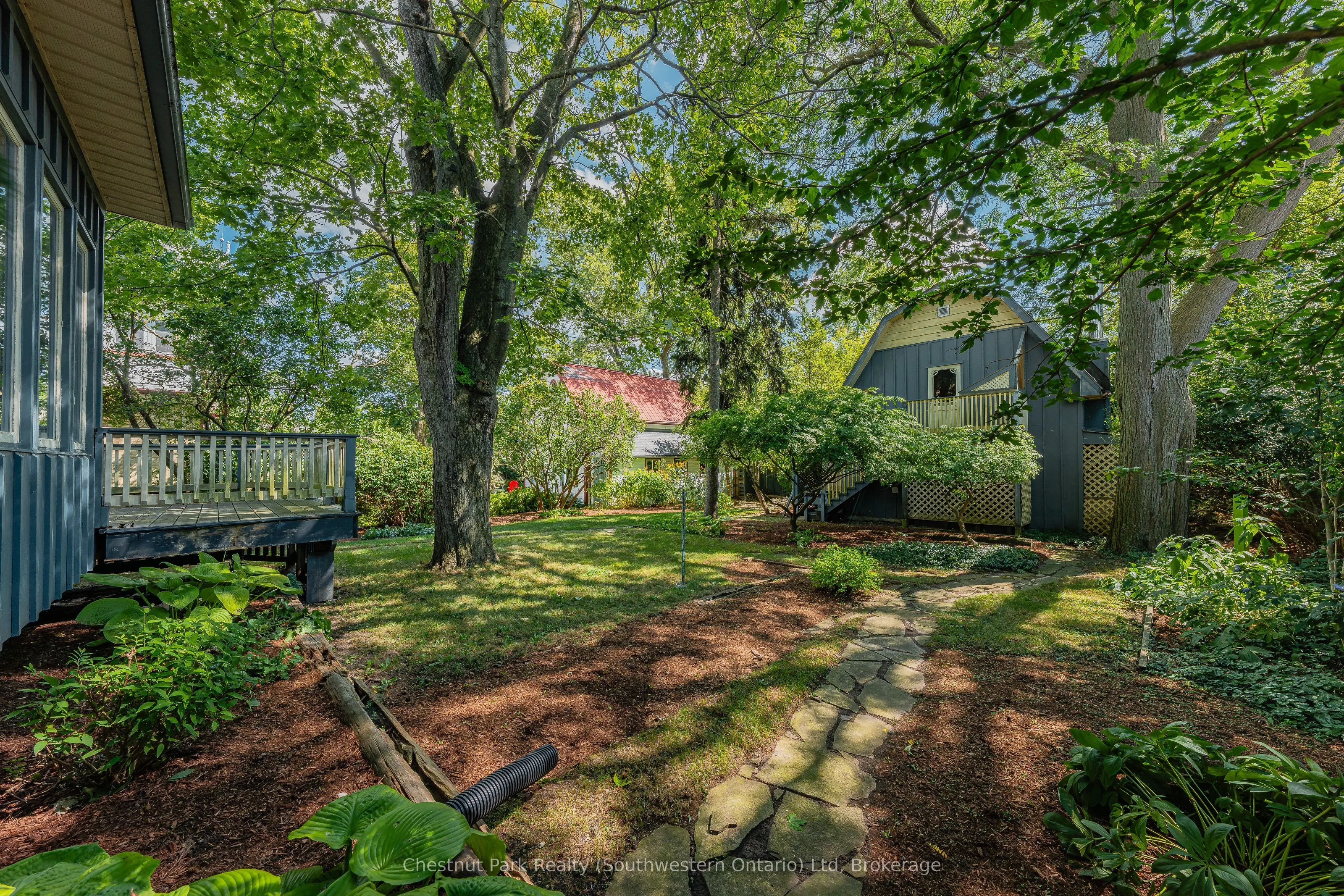 95 Snyders Road W