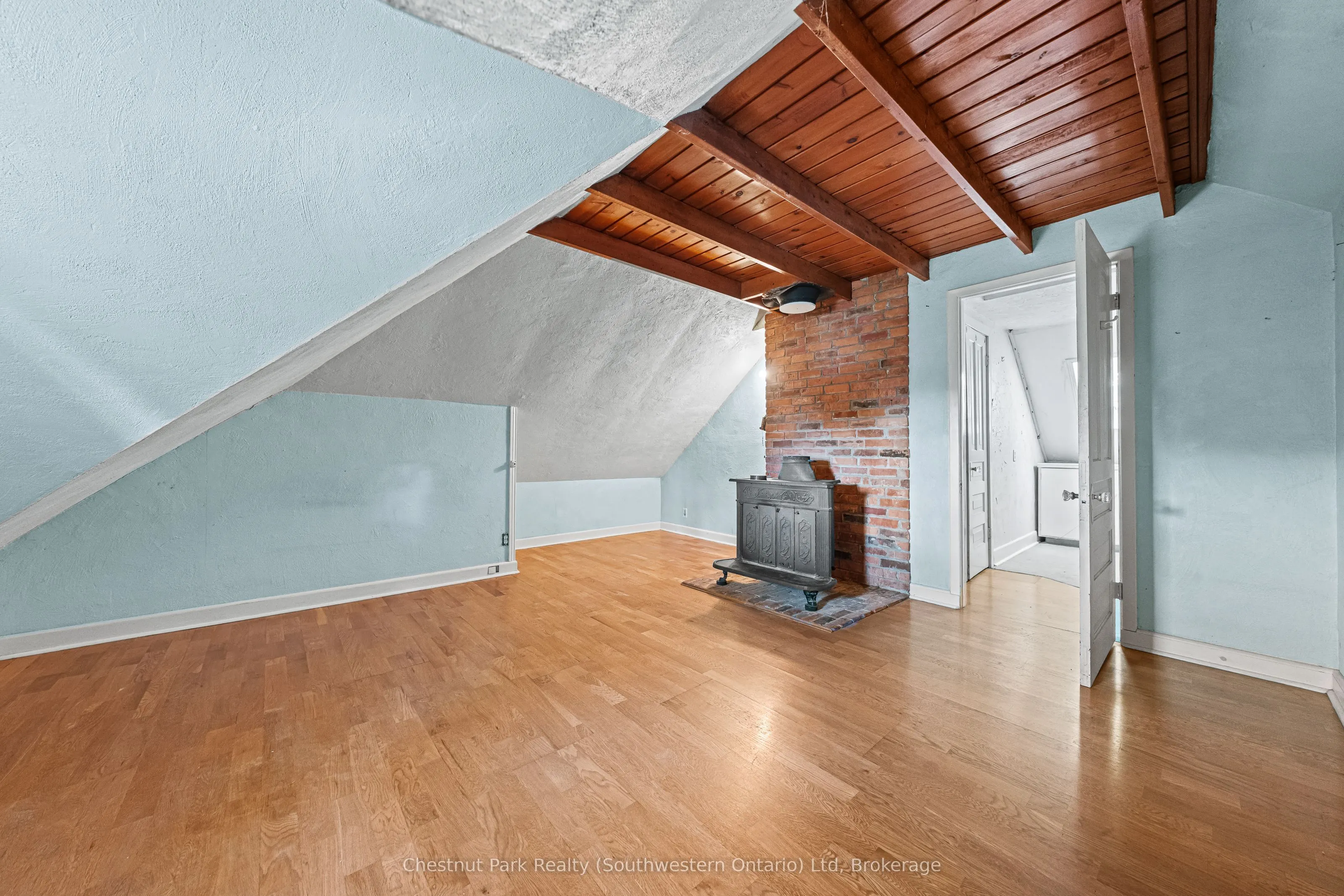 95 Snyders Road W