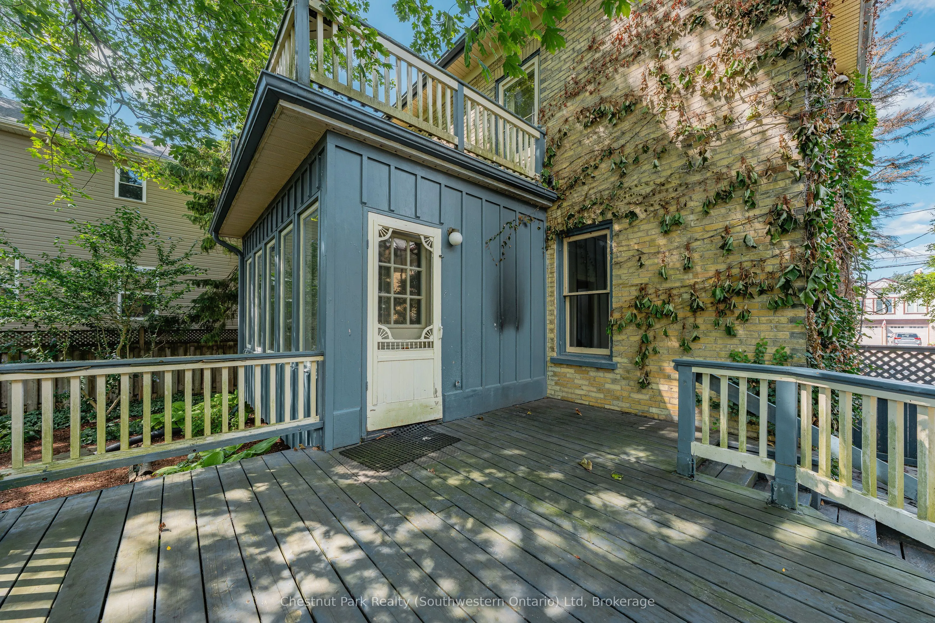 95 Snyders Road W