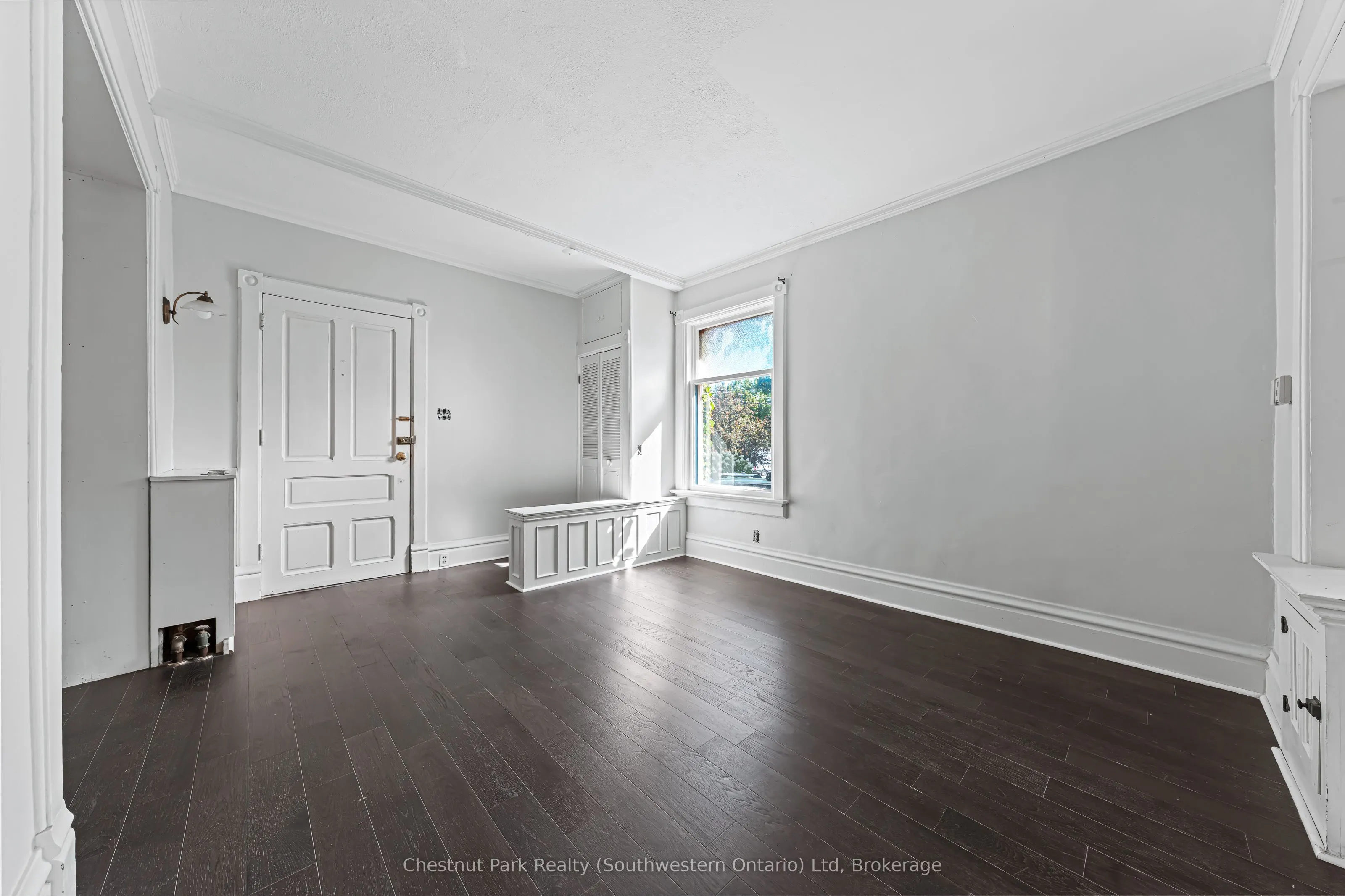 95 Snyders Road W