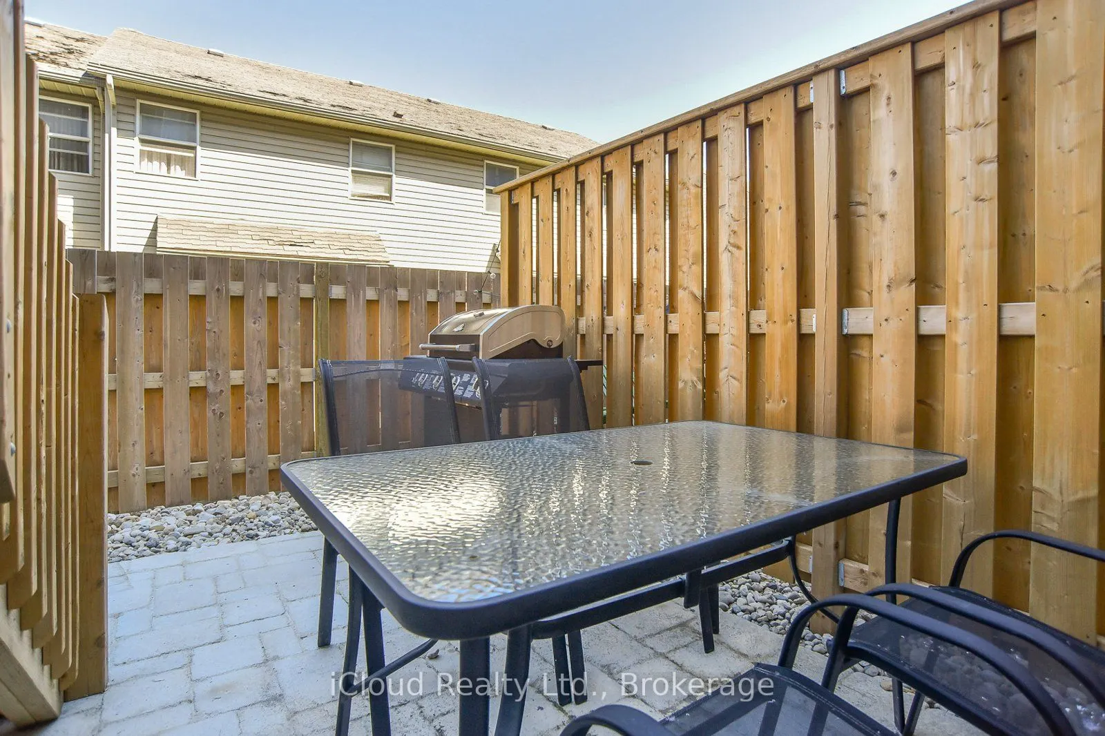 12 Poplar Drive, #18