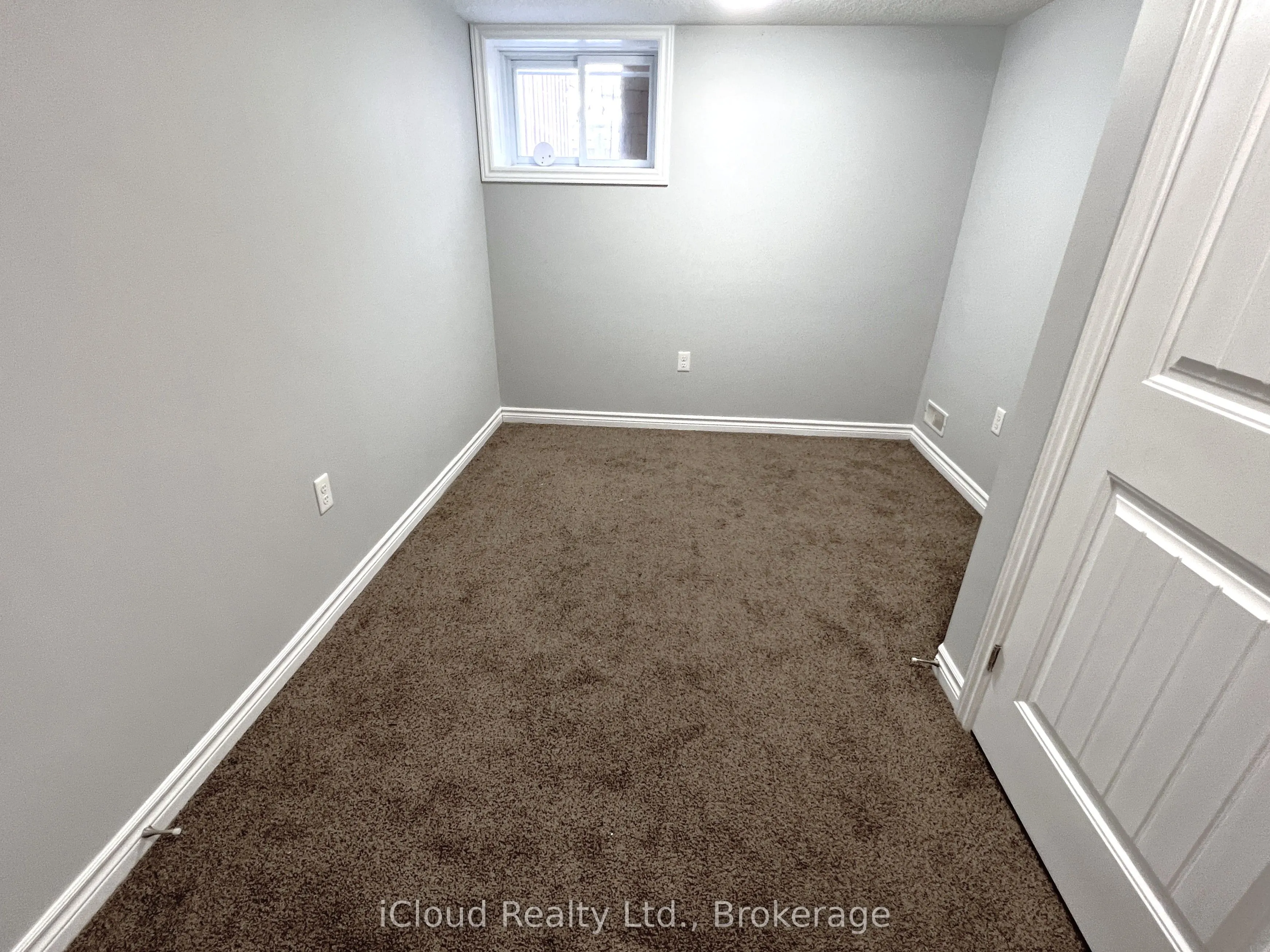 12 Poplar Drive, #18
