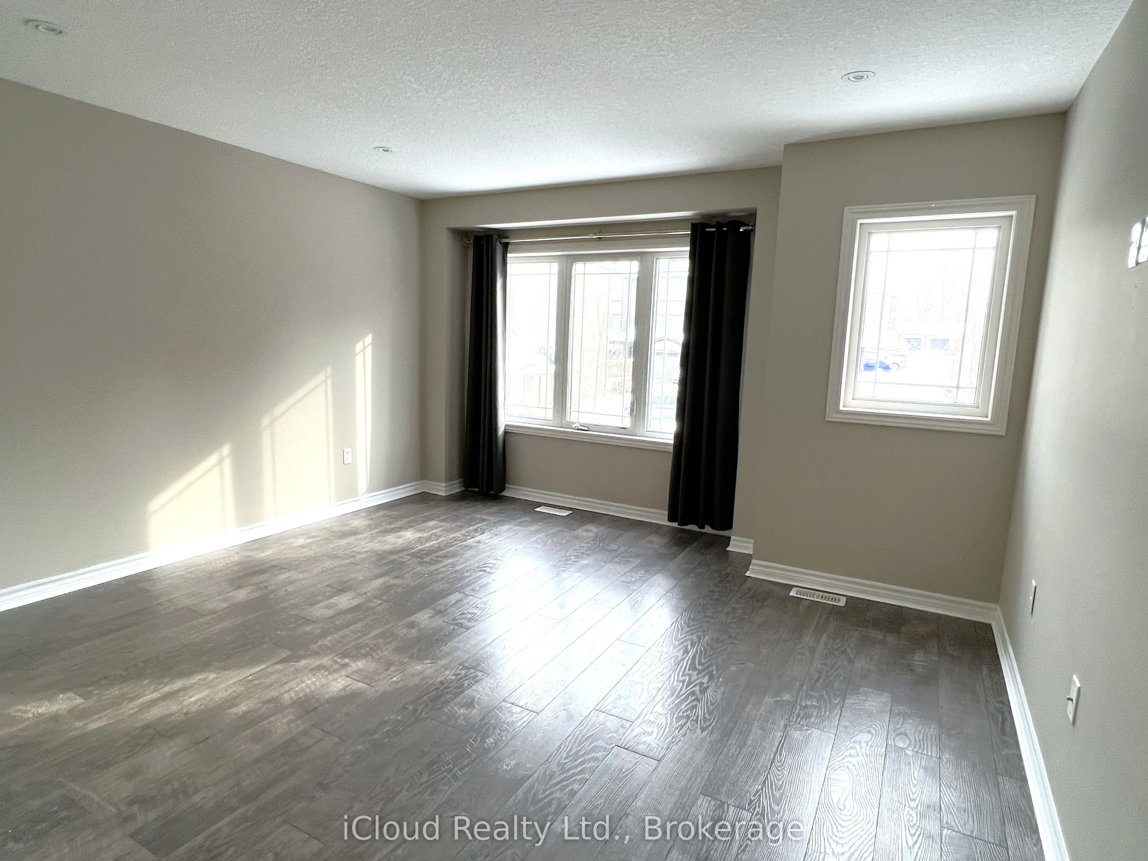 12 Poplar Drive, #18