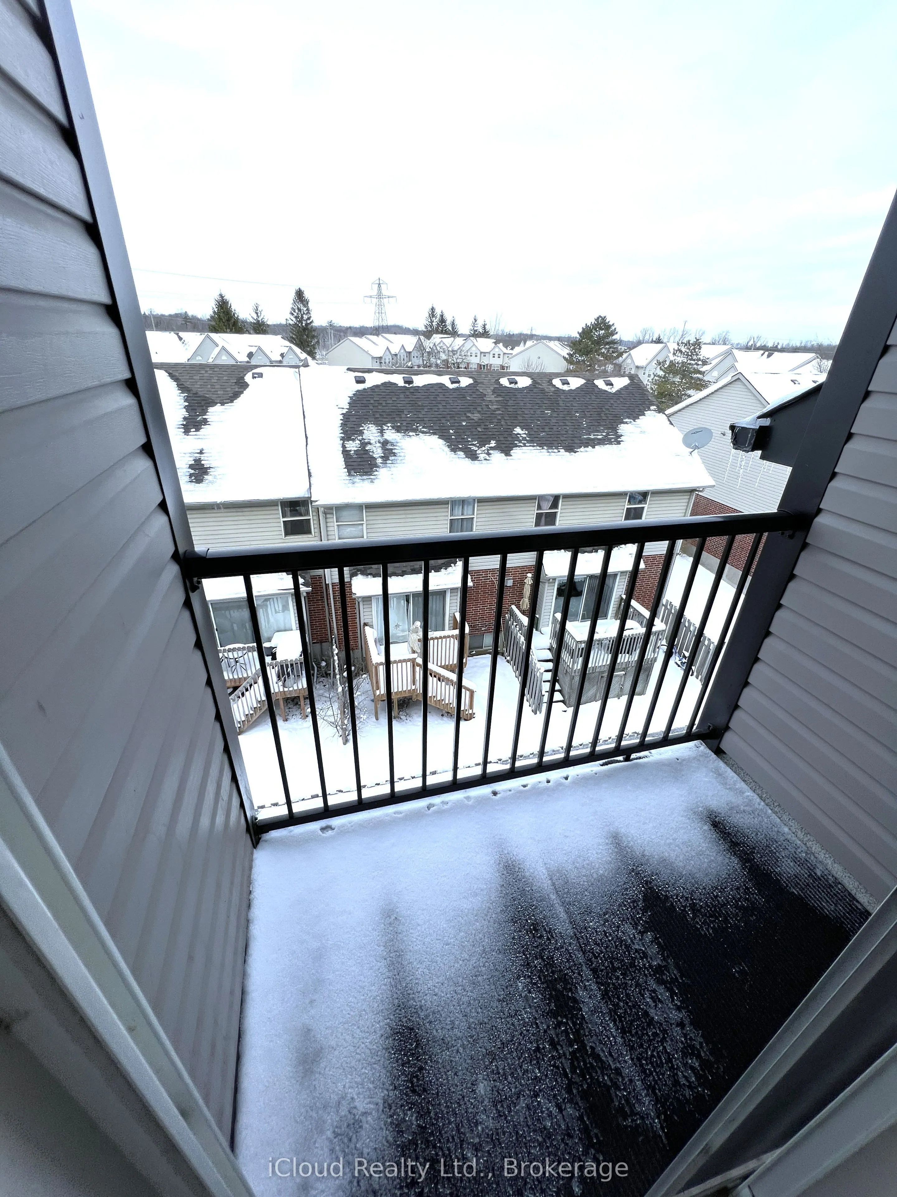 12 Poplar Drive, #18