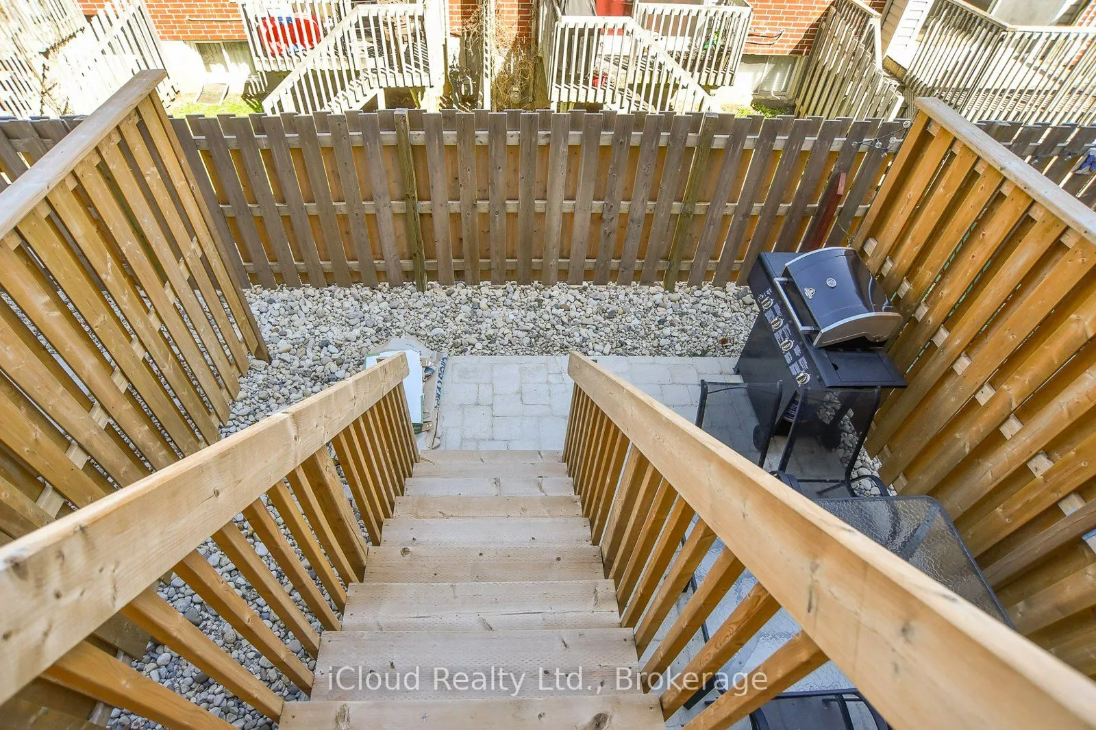 12 Poplar Drive, #18