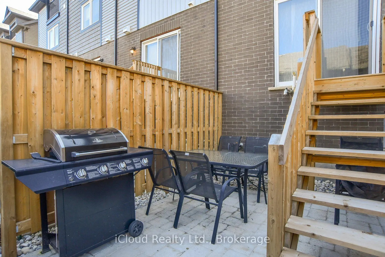 12 Poplar Drive, #18