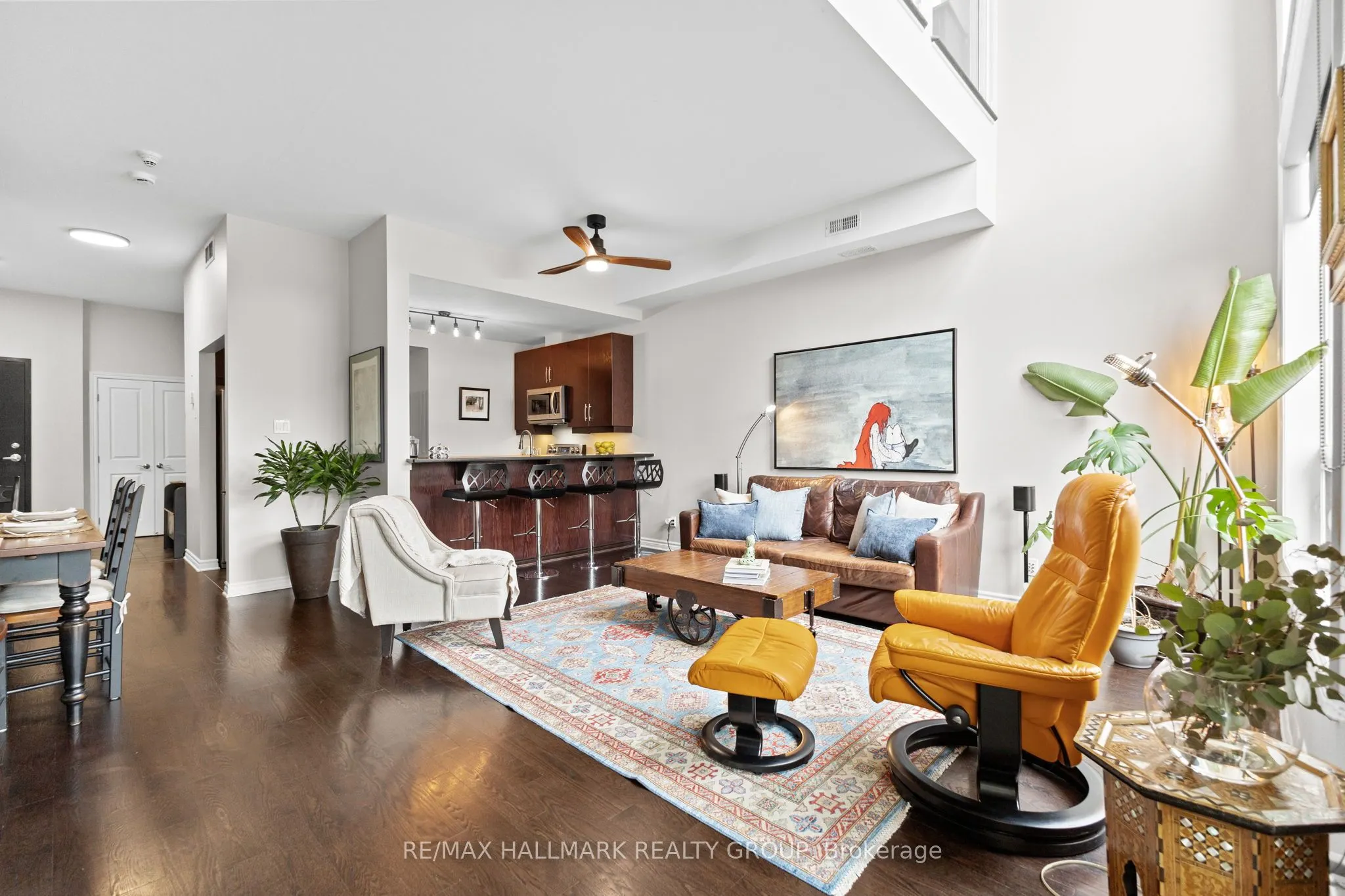 500 Claridge Drive, #206