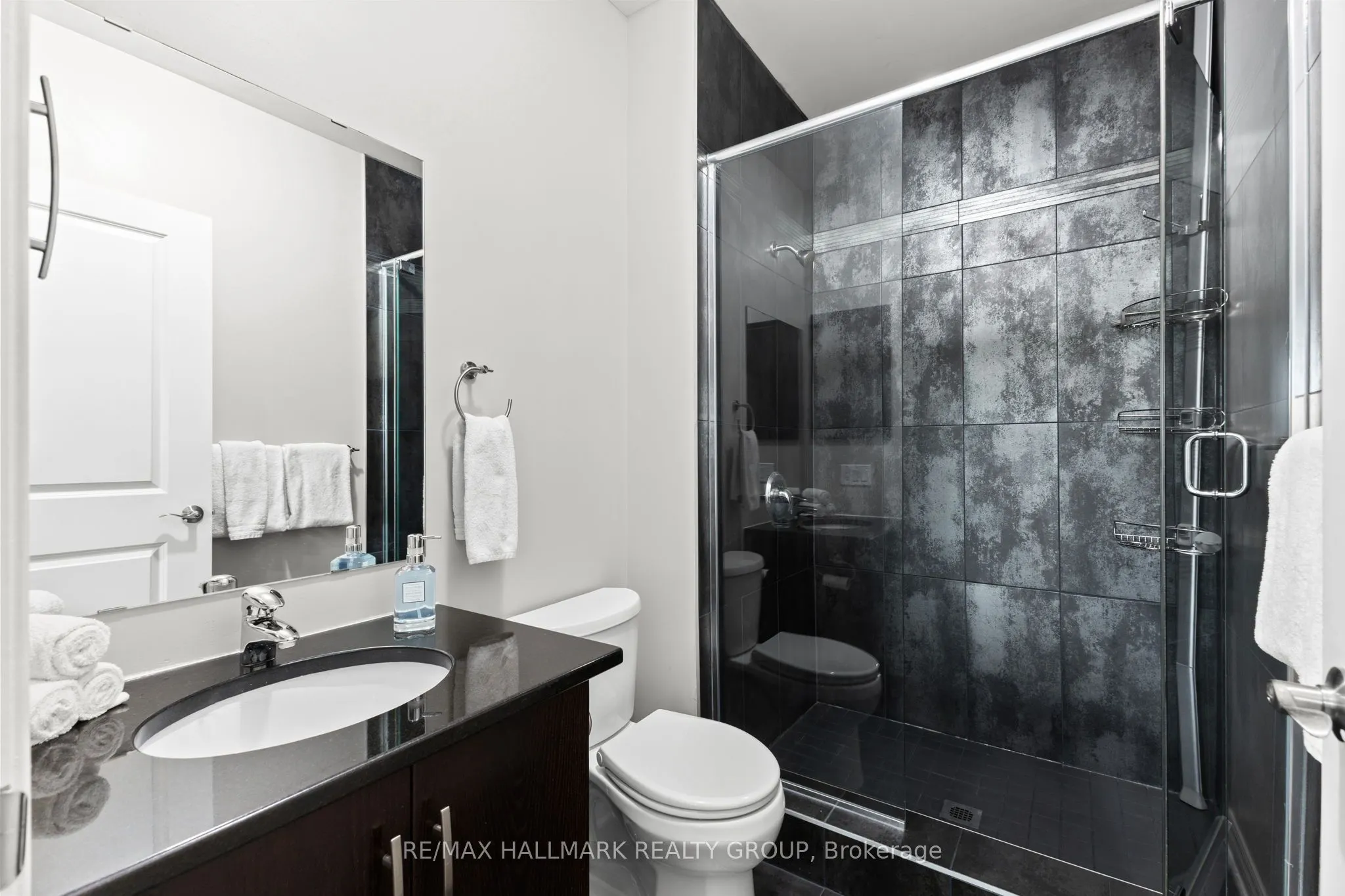 500 Claridge Drive, #206
