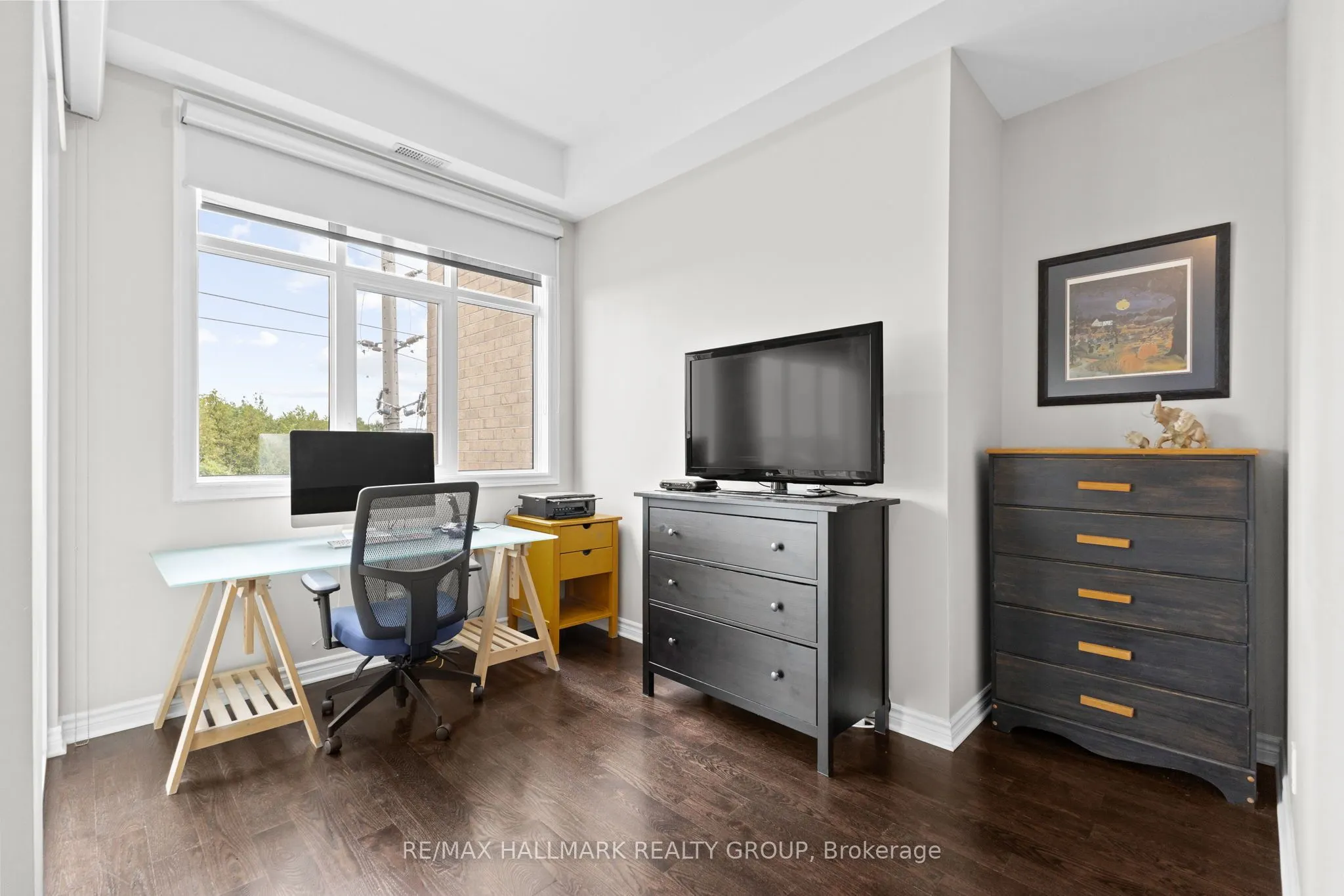 500 Claridge Drive, #206