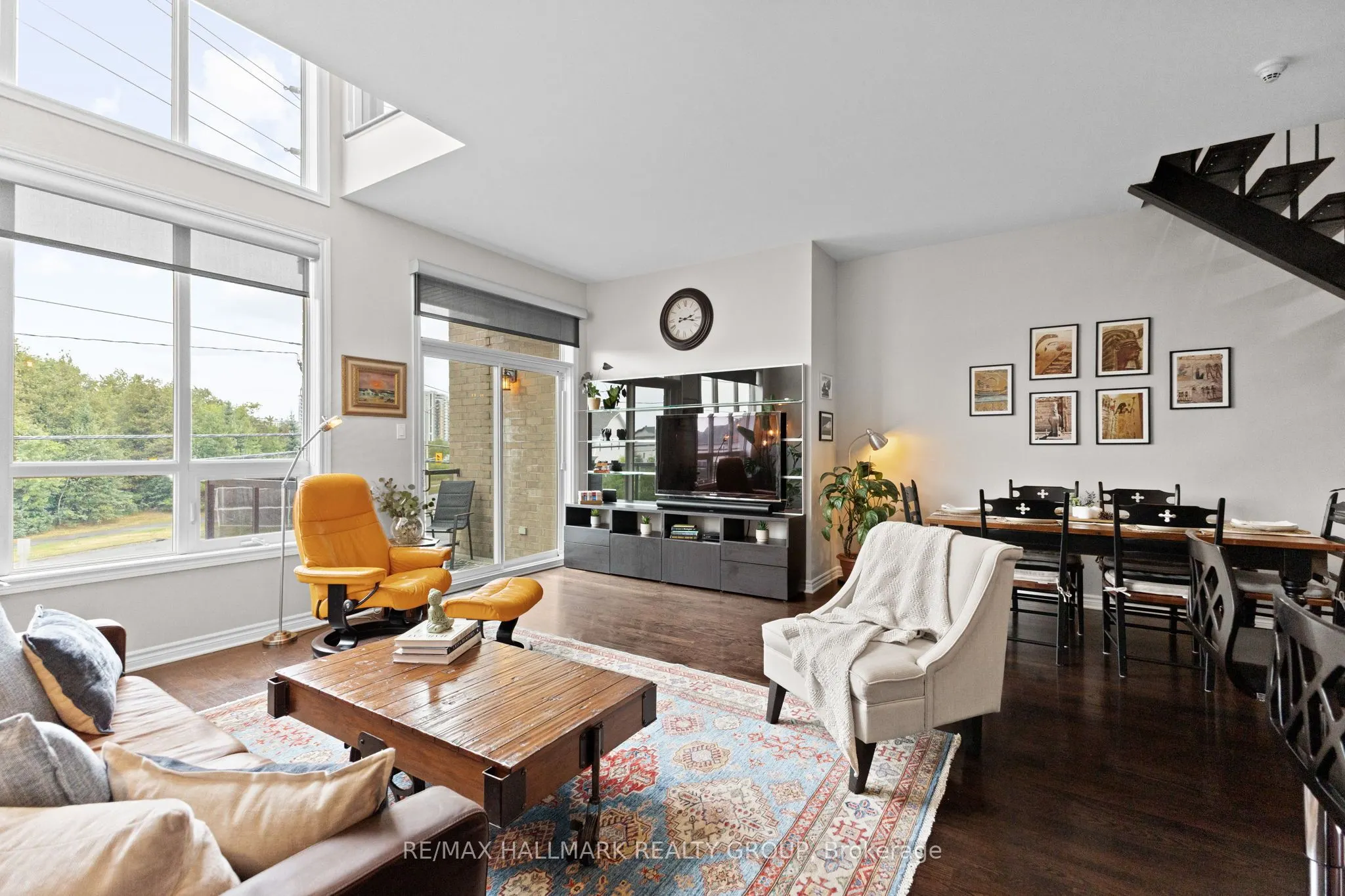 500 Claridge Drive, #206