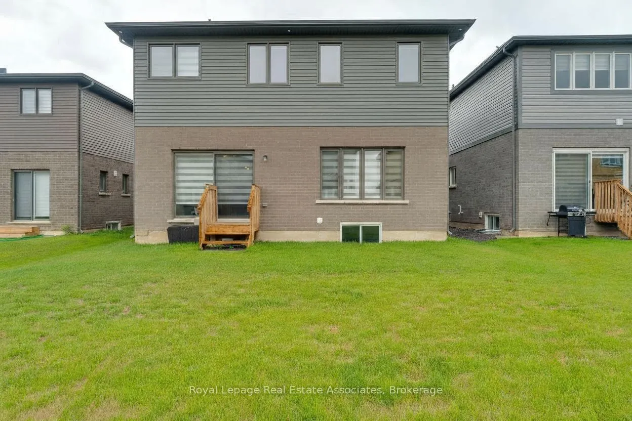 87 Acacia Road