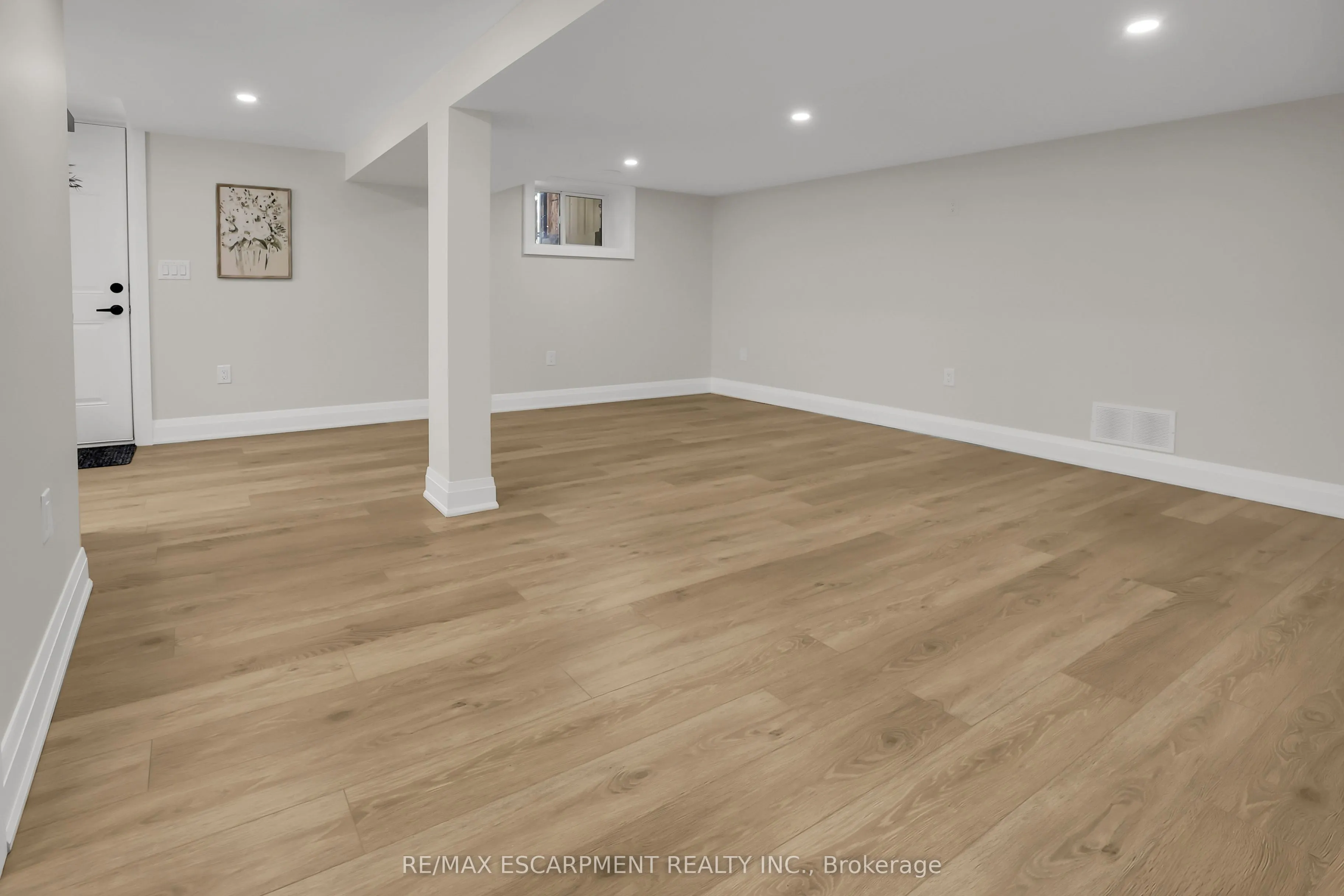 52 Valencourt Drive