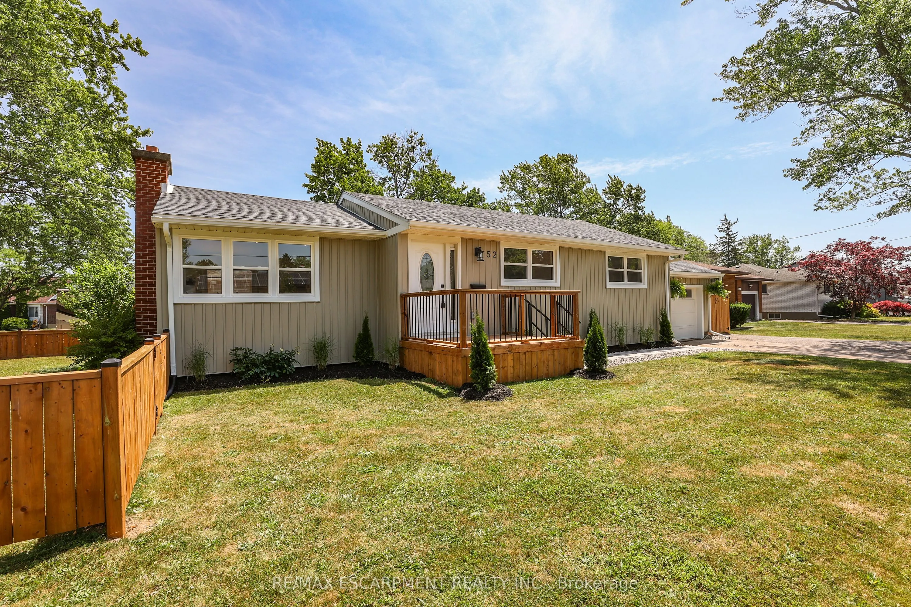 52 Valencourt Drive