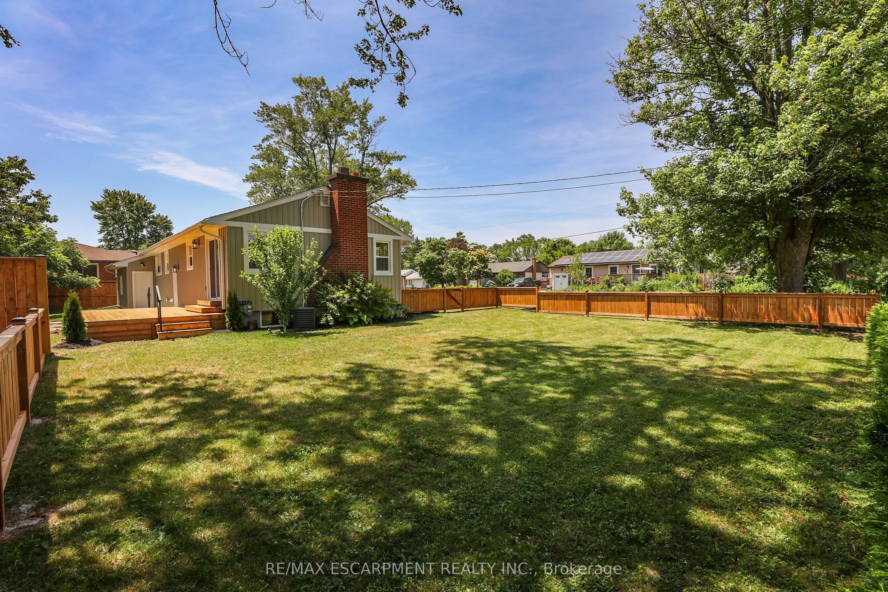 52 Valencourt Drive