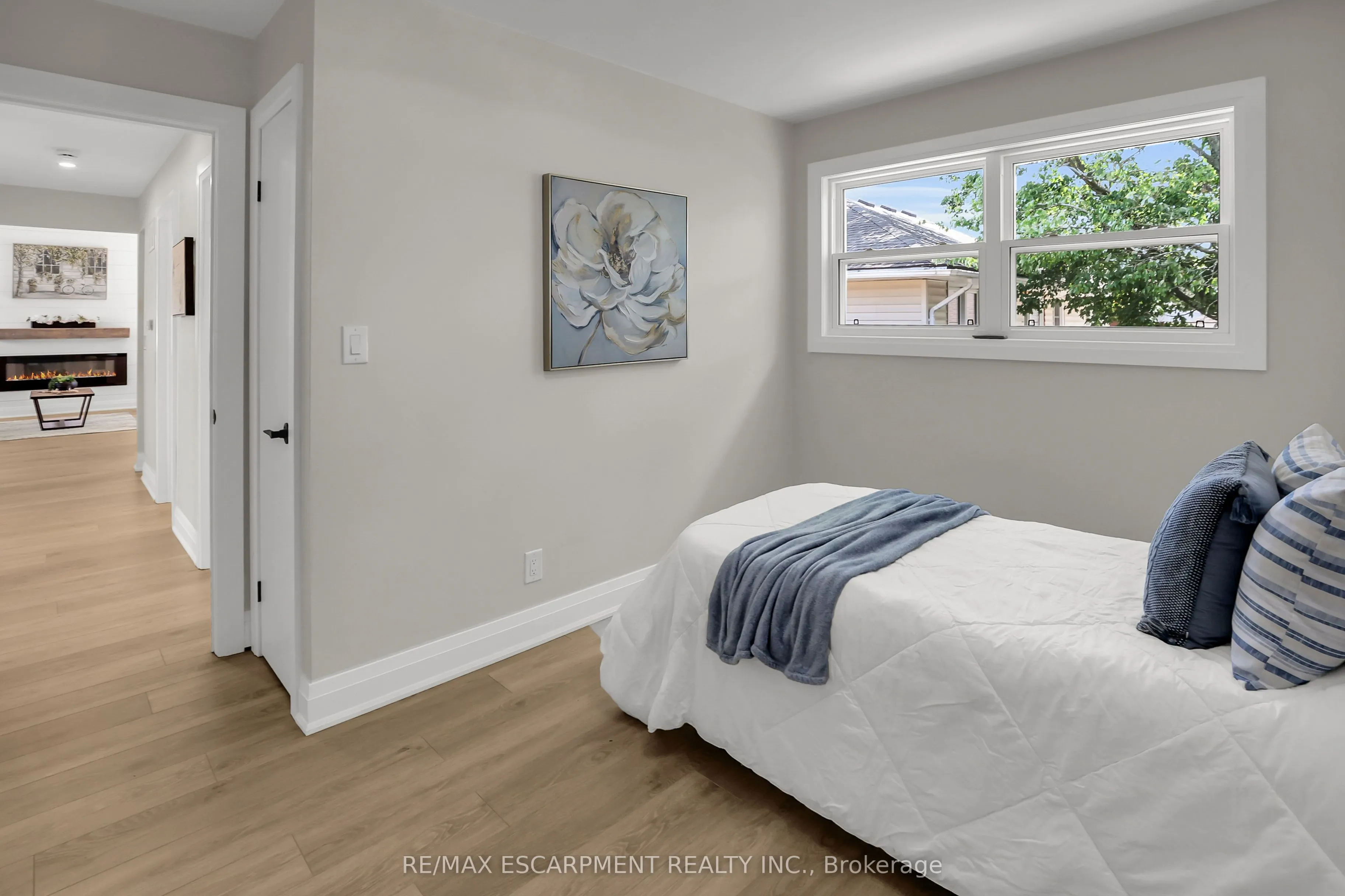 52 Valencourt Drive