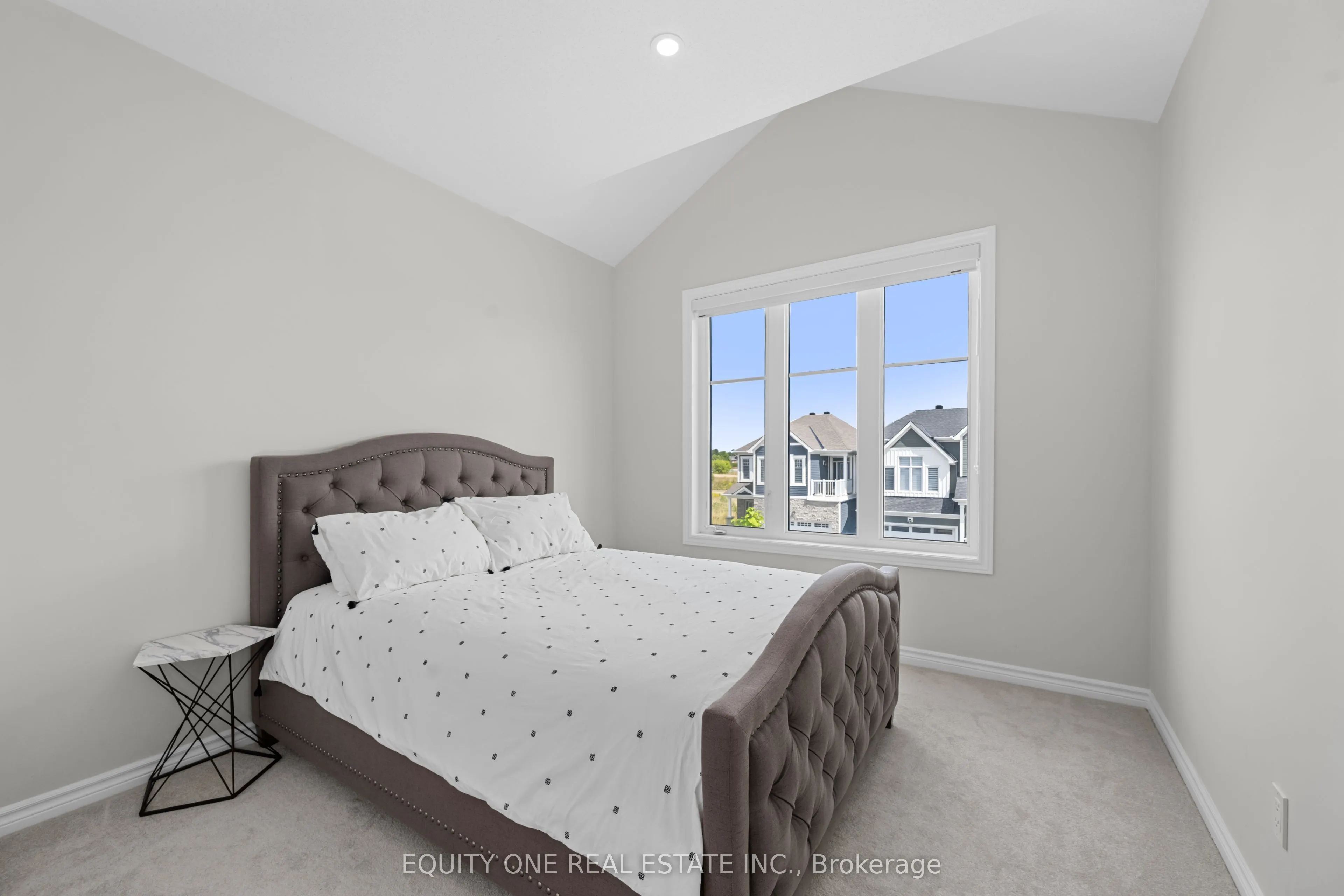 215 Meynell Road
