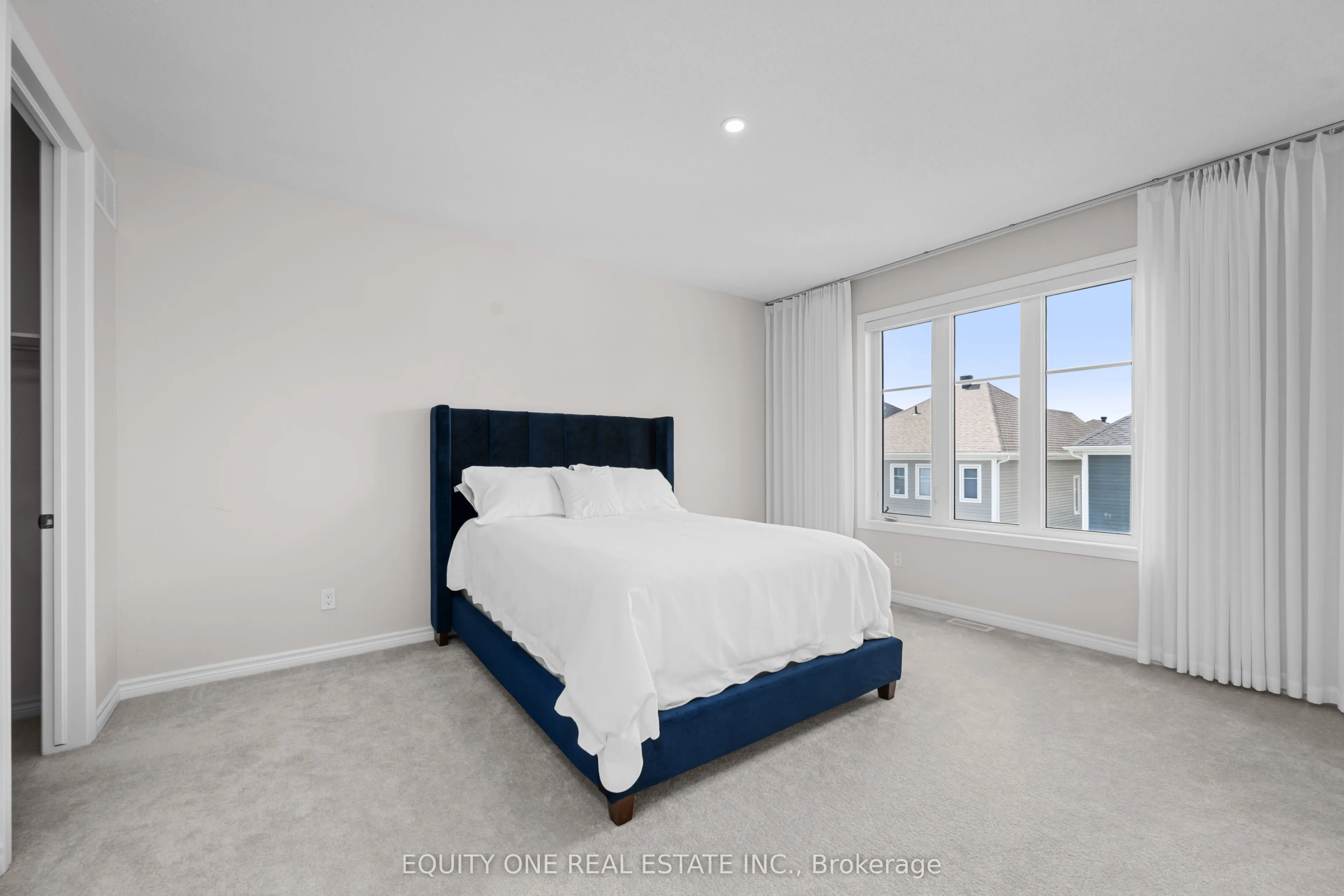 215 Meynell Road