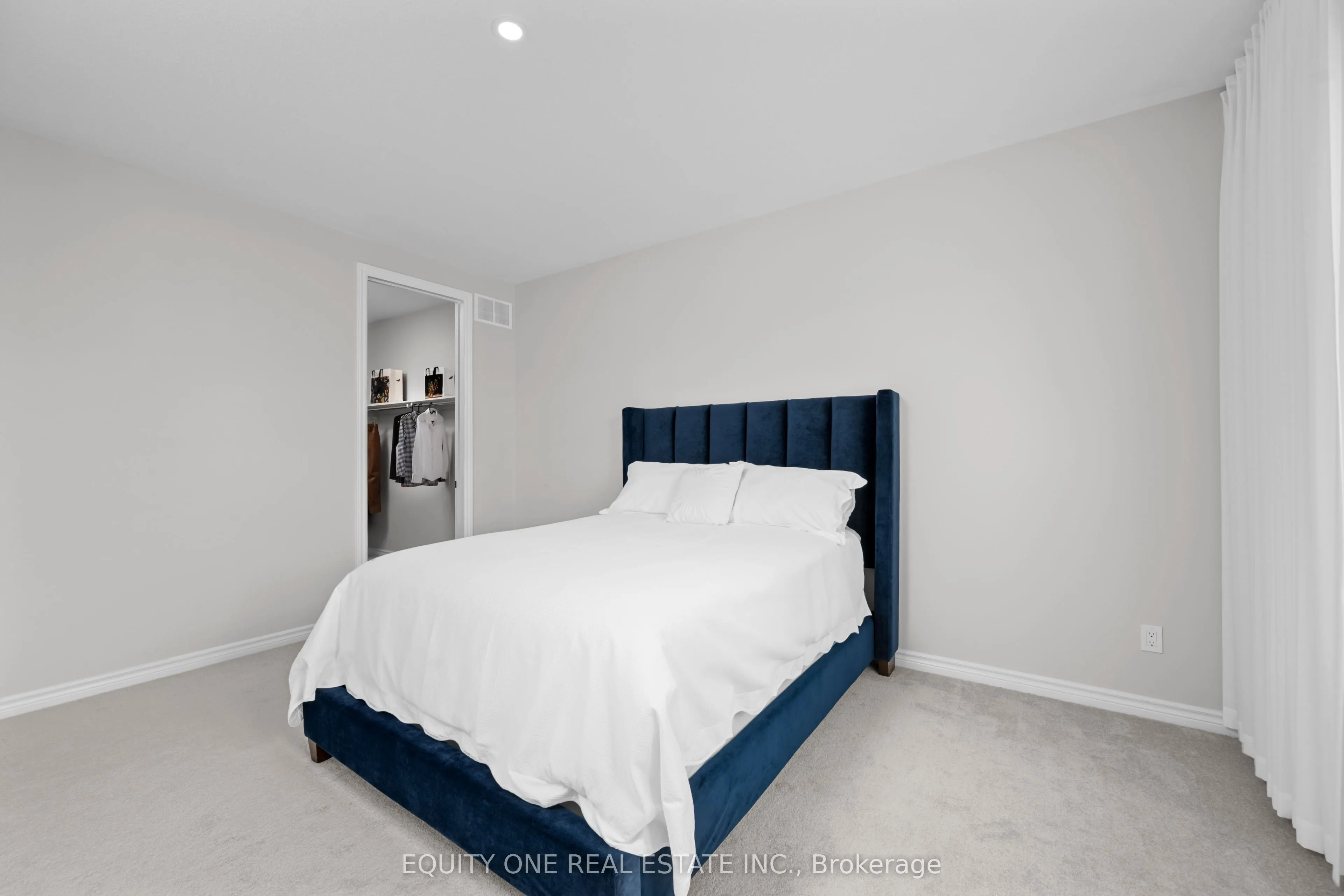 215 Meynell Road