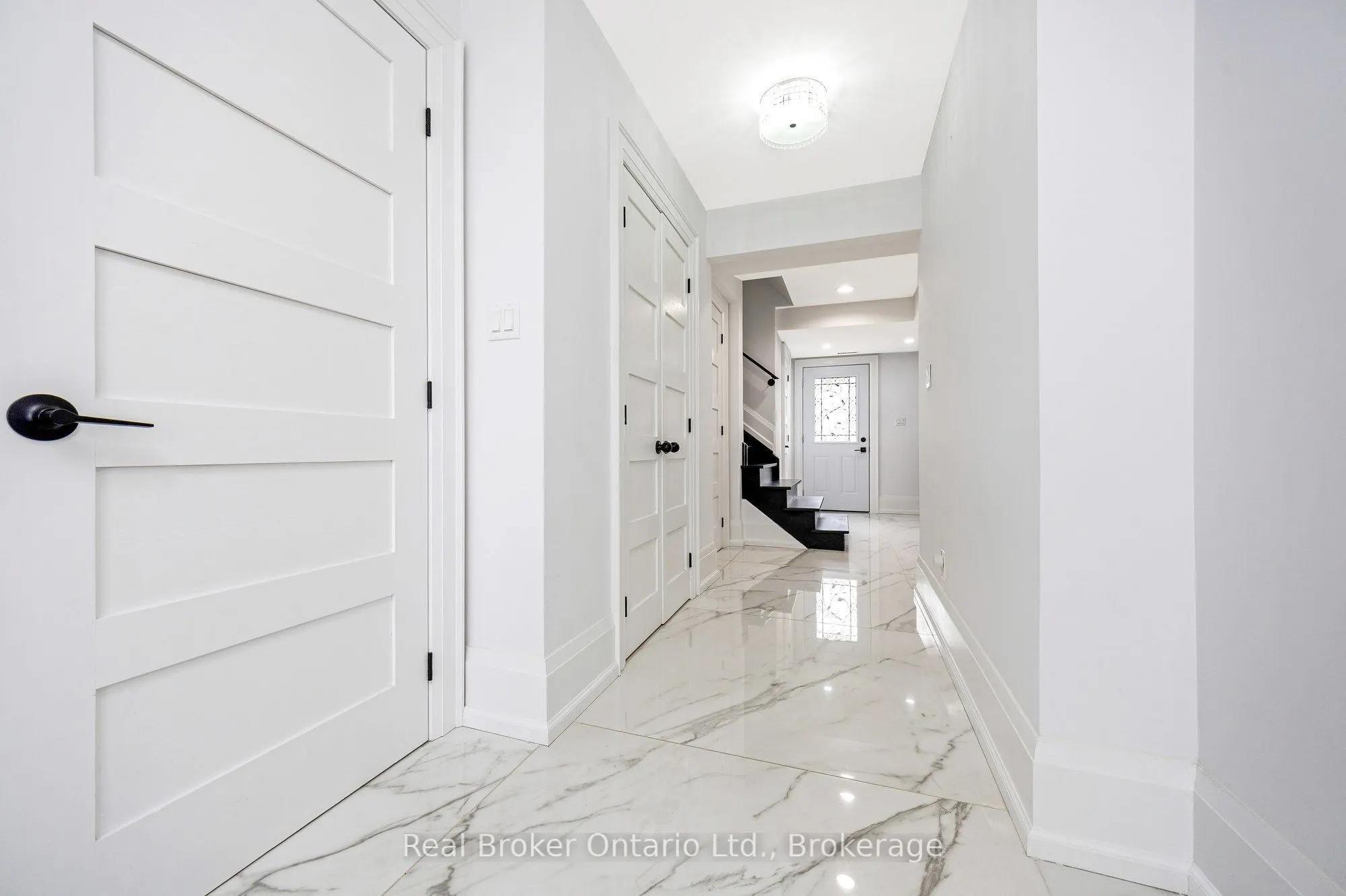 5938 Trafalgar Road