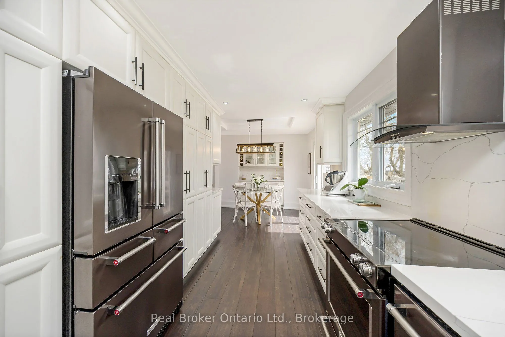 5938 Trafalgar Road