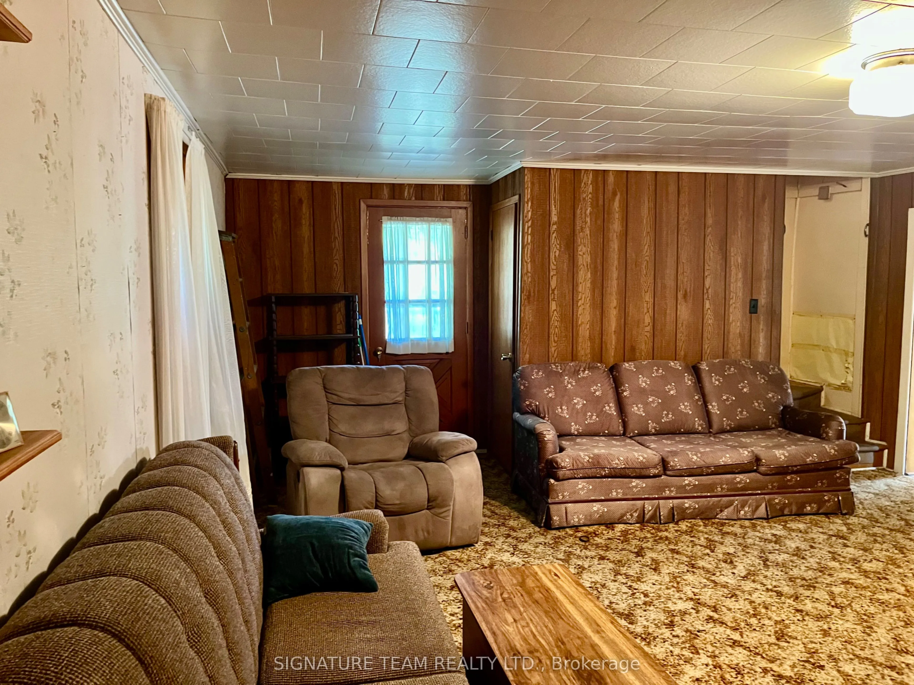 905 Silver Lake Road
