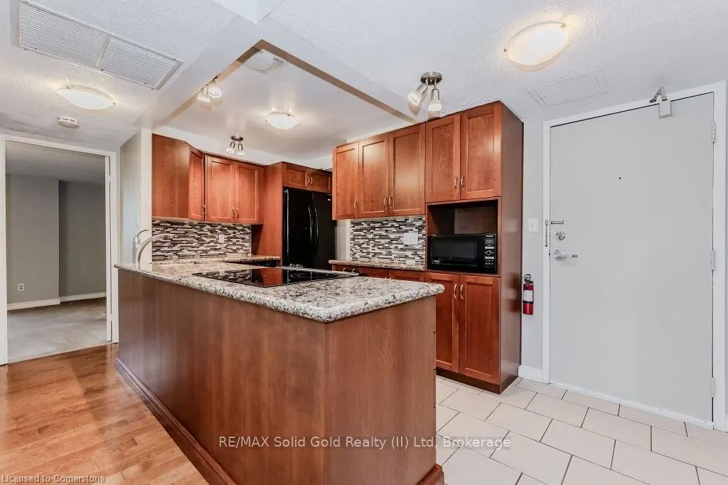 260 Sheldon Avenue N, #808