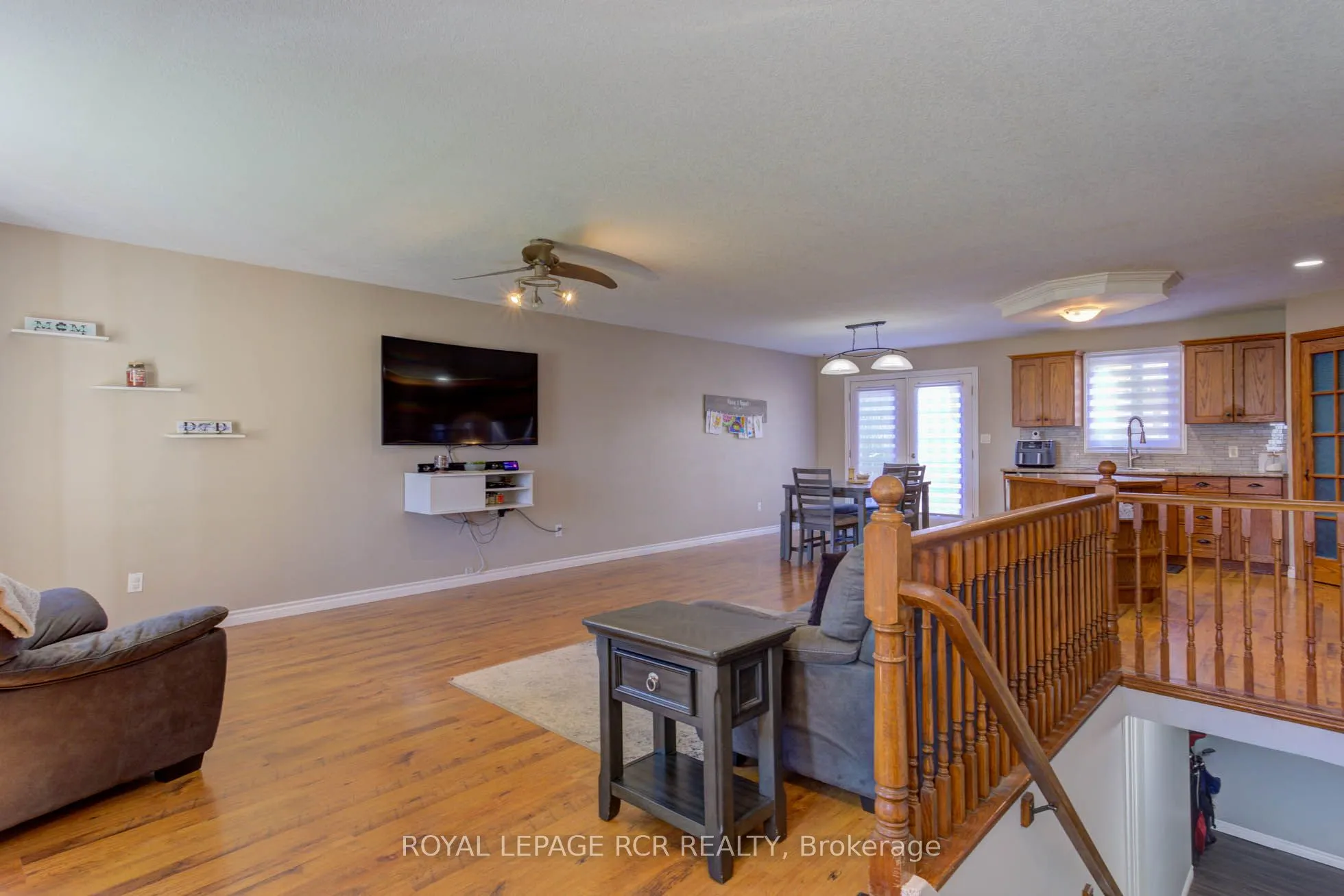 44 Geddes Street W