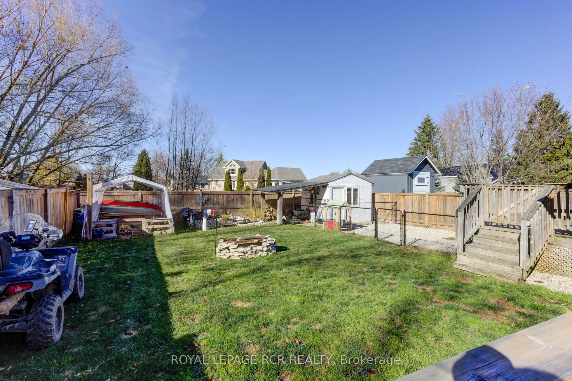 44 Geddes Street W